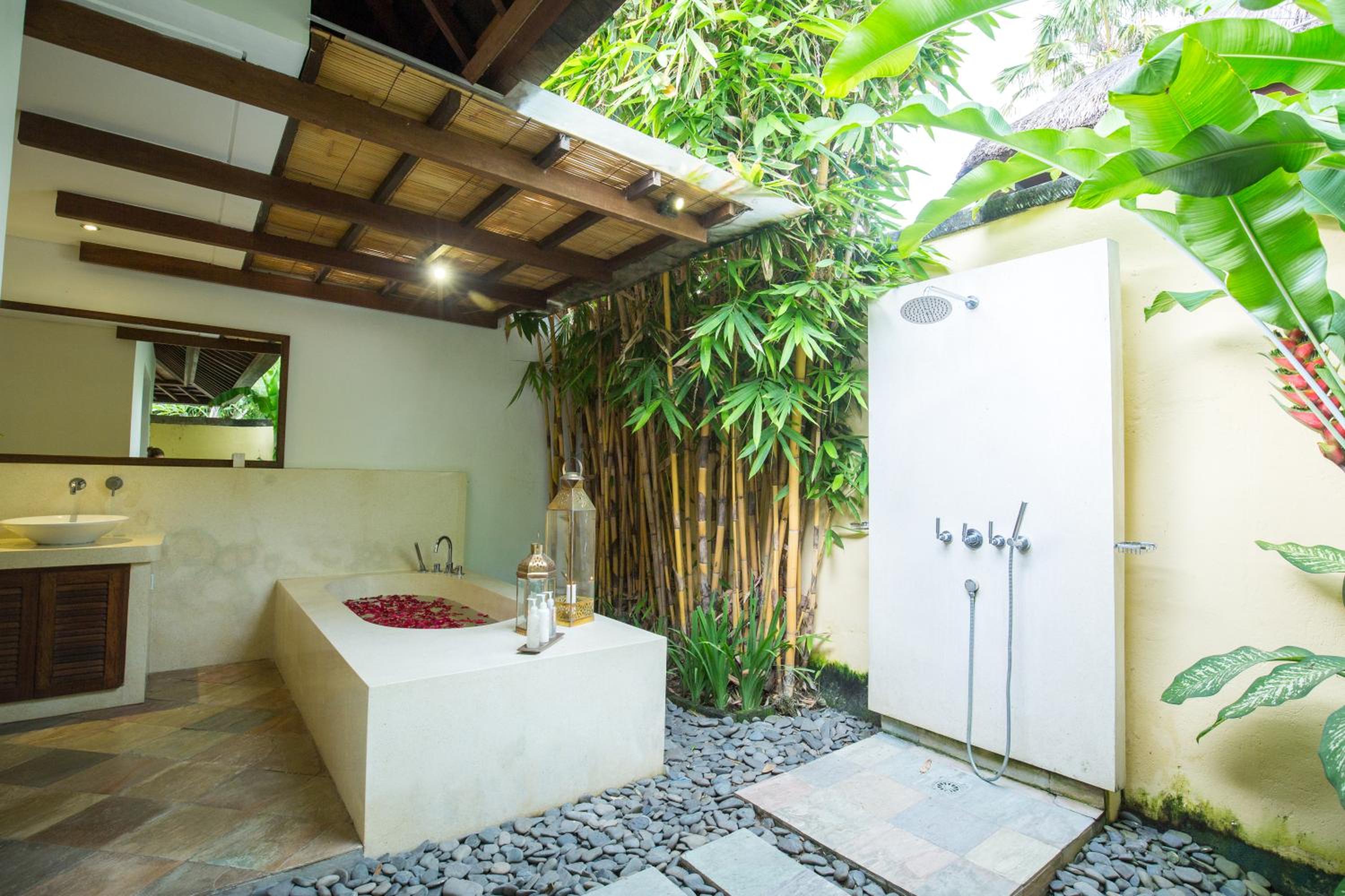 Villa Seriska Satu Sanur Luxury 4-Bedroom Villa with Private Beach Access & 24h Security
