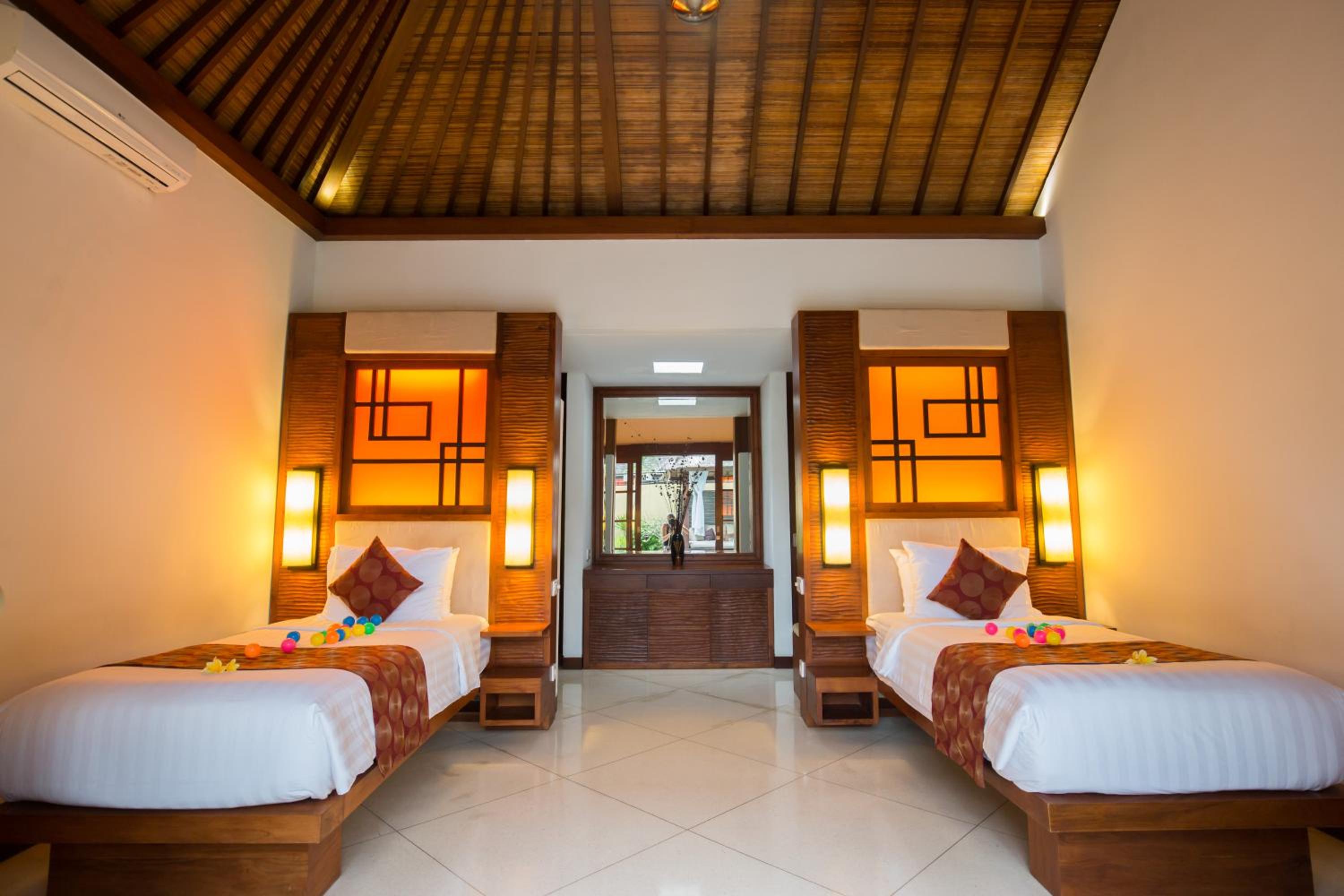 Villa Seriska Satu Sanur Luxury 4-Bedroom Villa with Private Beach Access & 24h Security