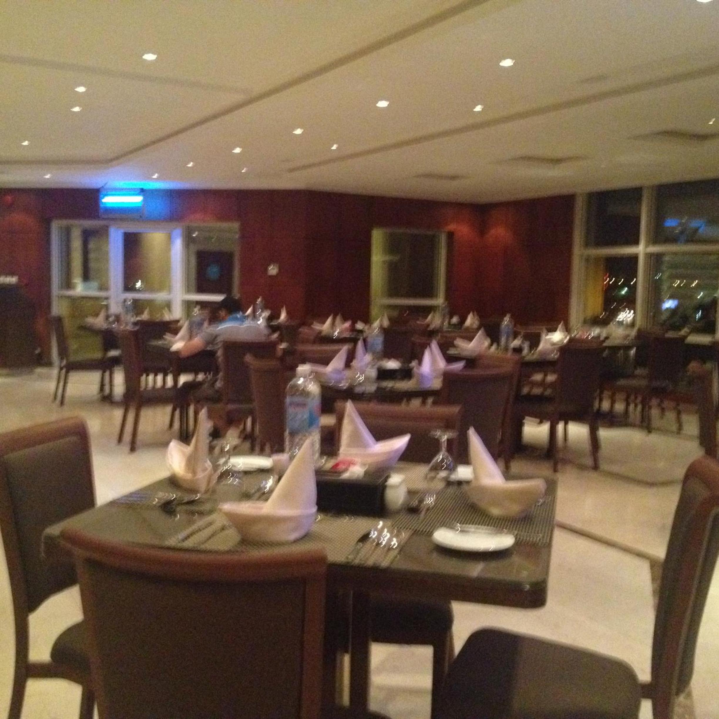 Executives Hotel - Azizia