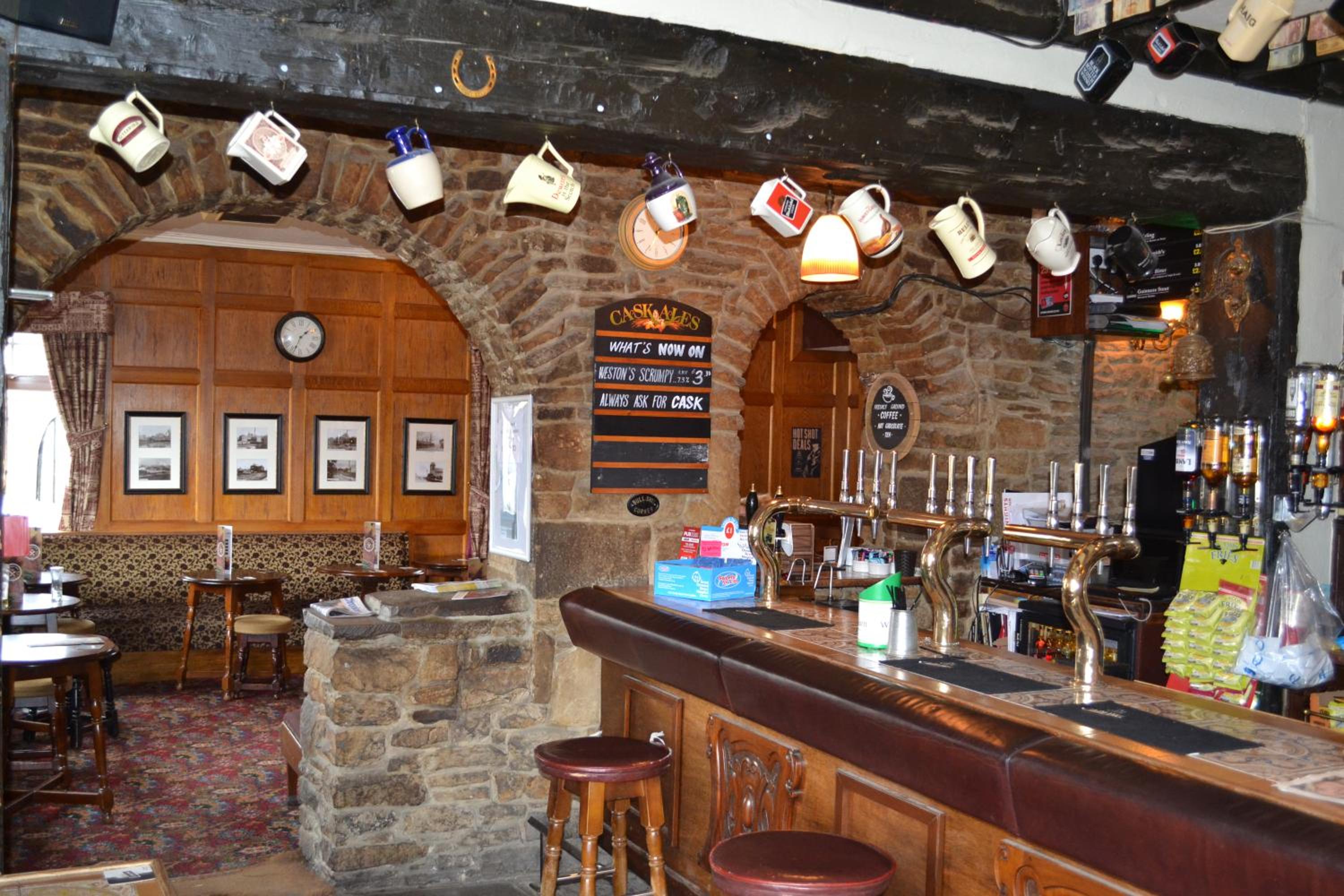 Oak Tree Inn