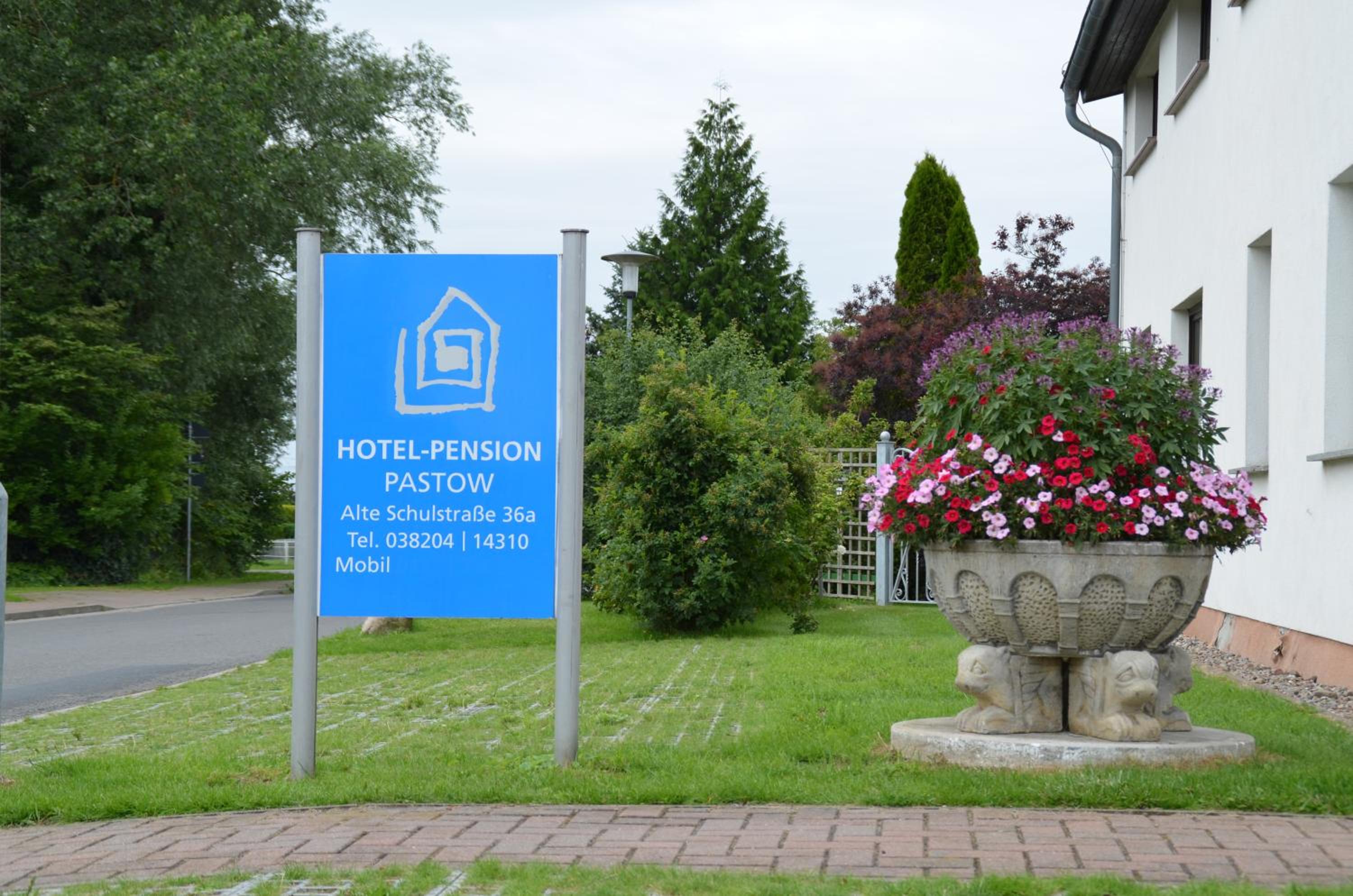 Hotel-Pension Pastow Garni