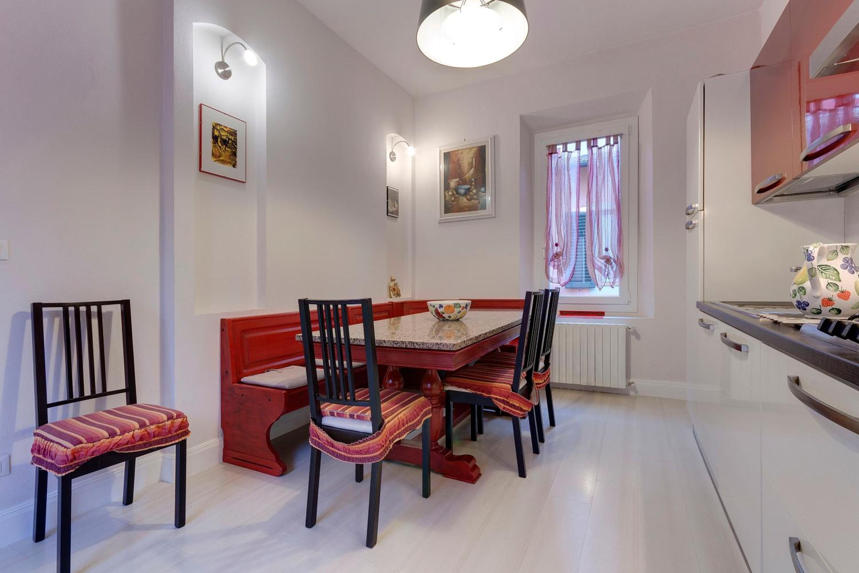 Florence Apartments Home Feeling