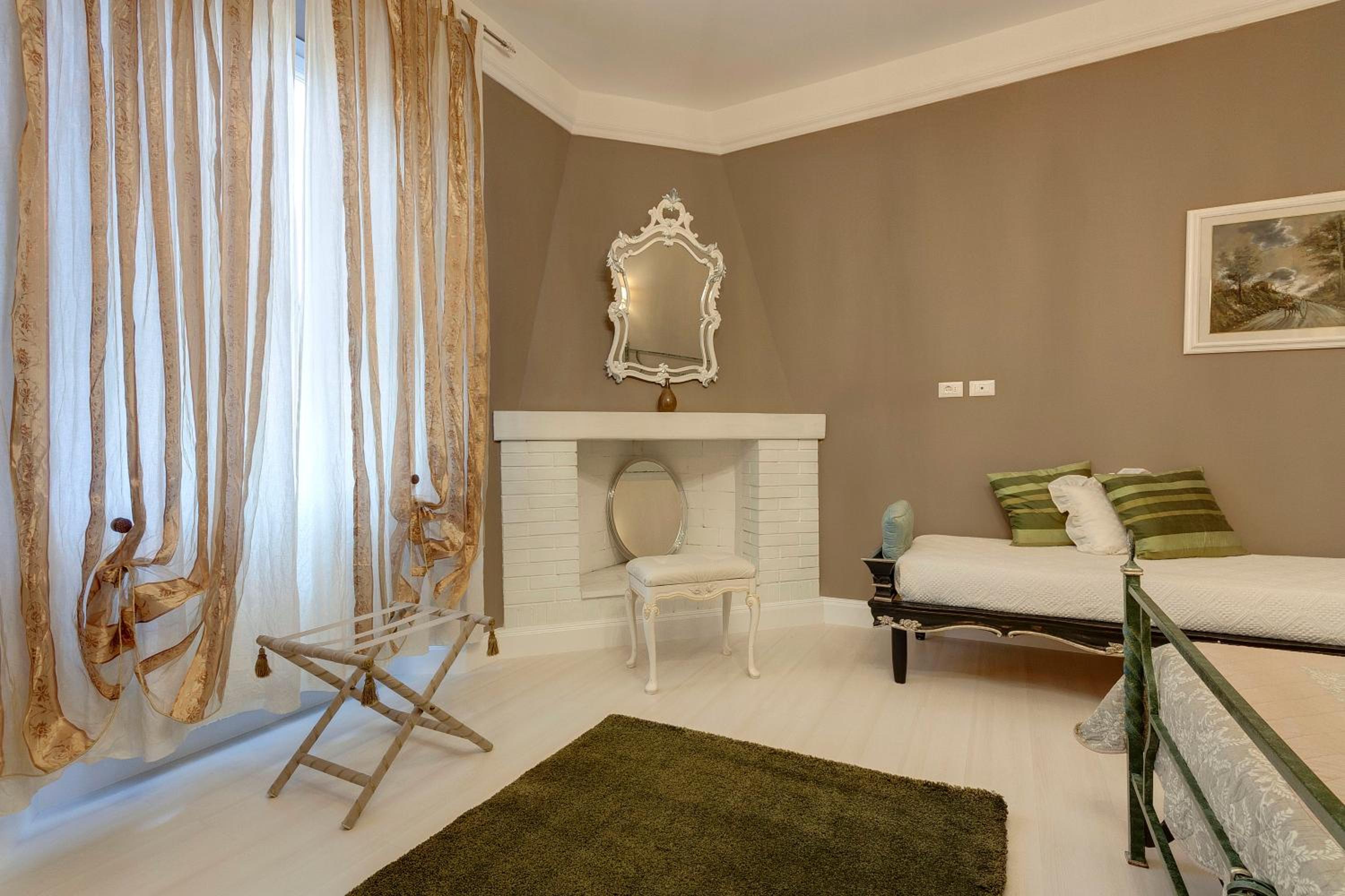 Florence Apartments Home Feeling
