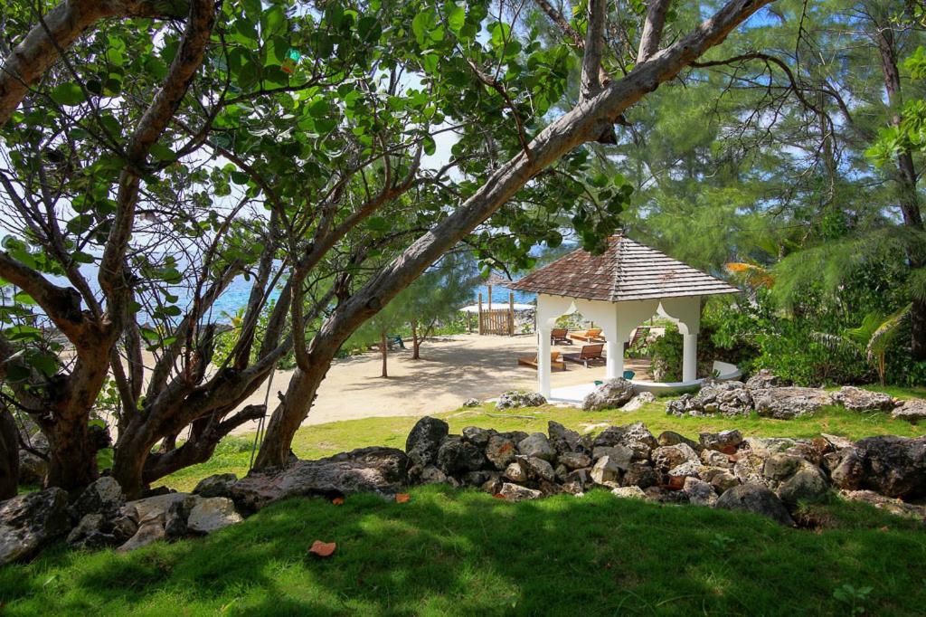 Tingalaya's Retreat