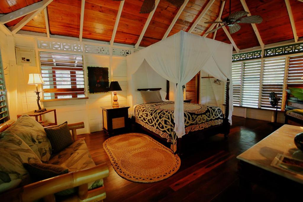 Tingalaya's Retreat