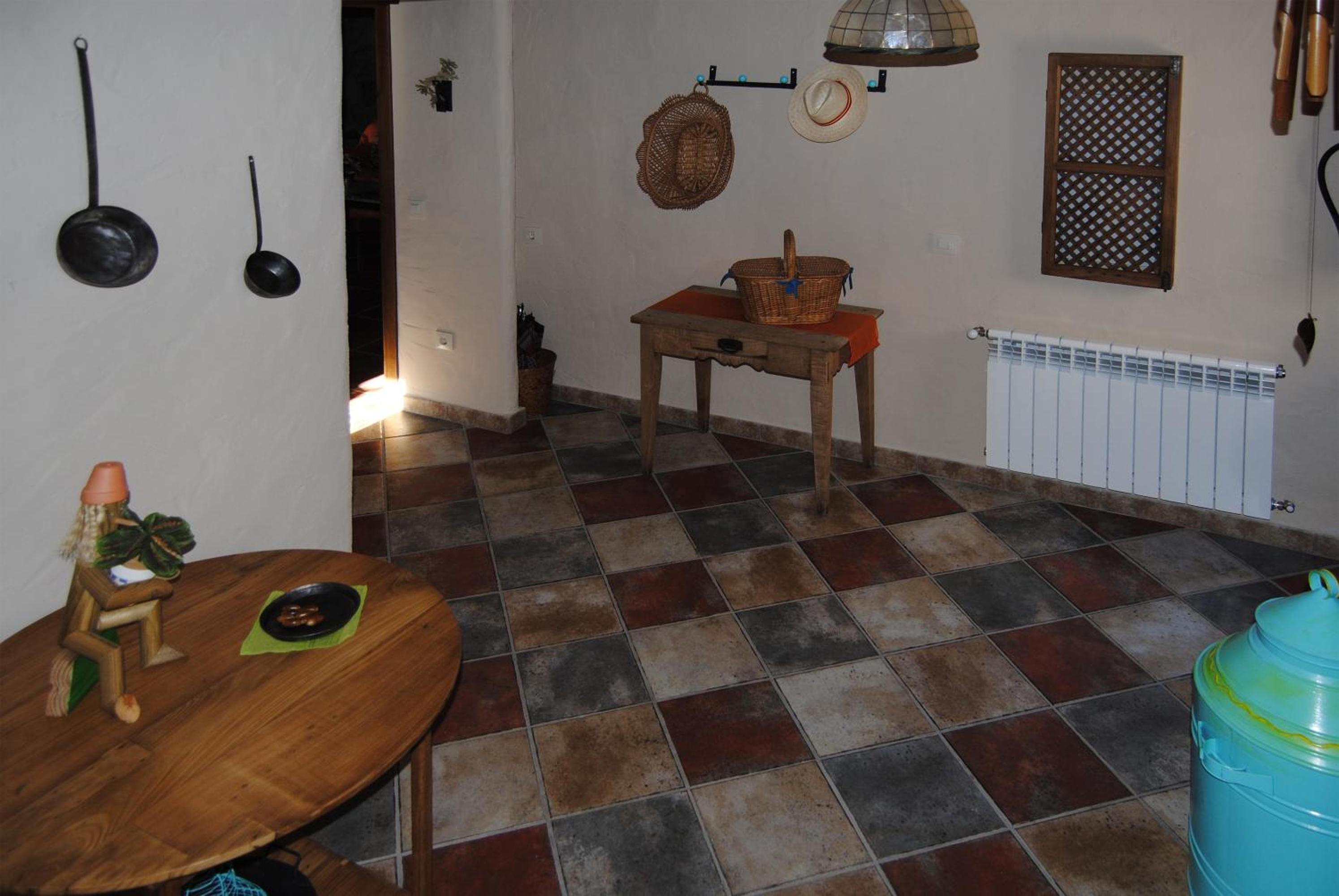 Photo 33