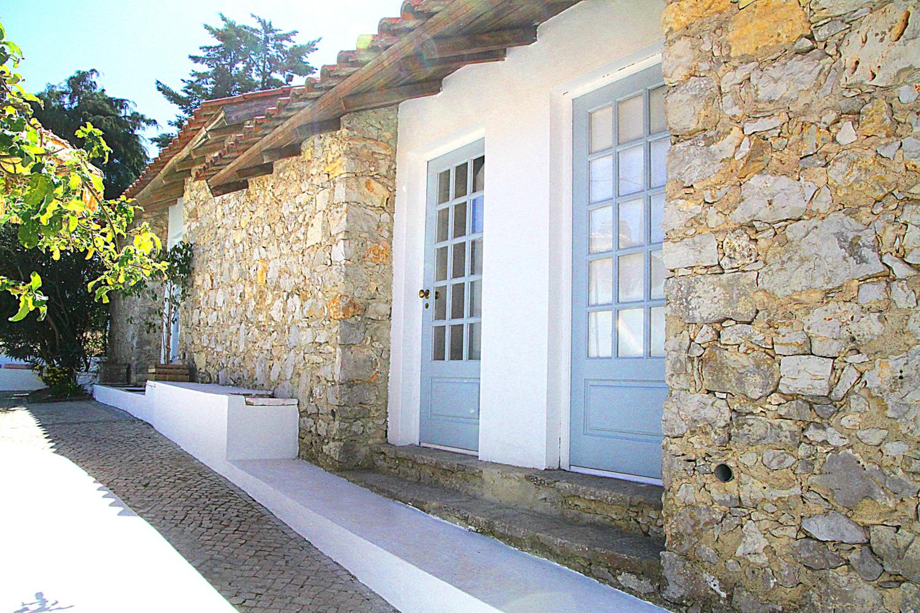 Hotel Senhora do Cabo Meco Homy Holidays - Image 1