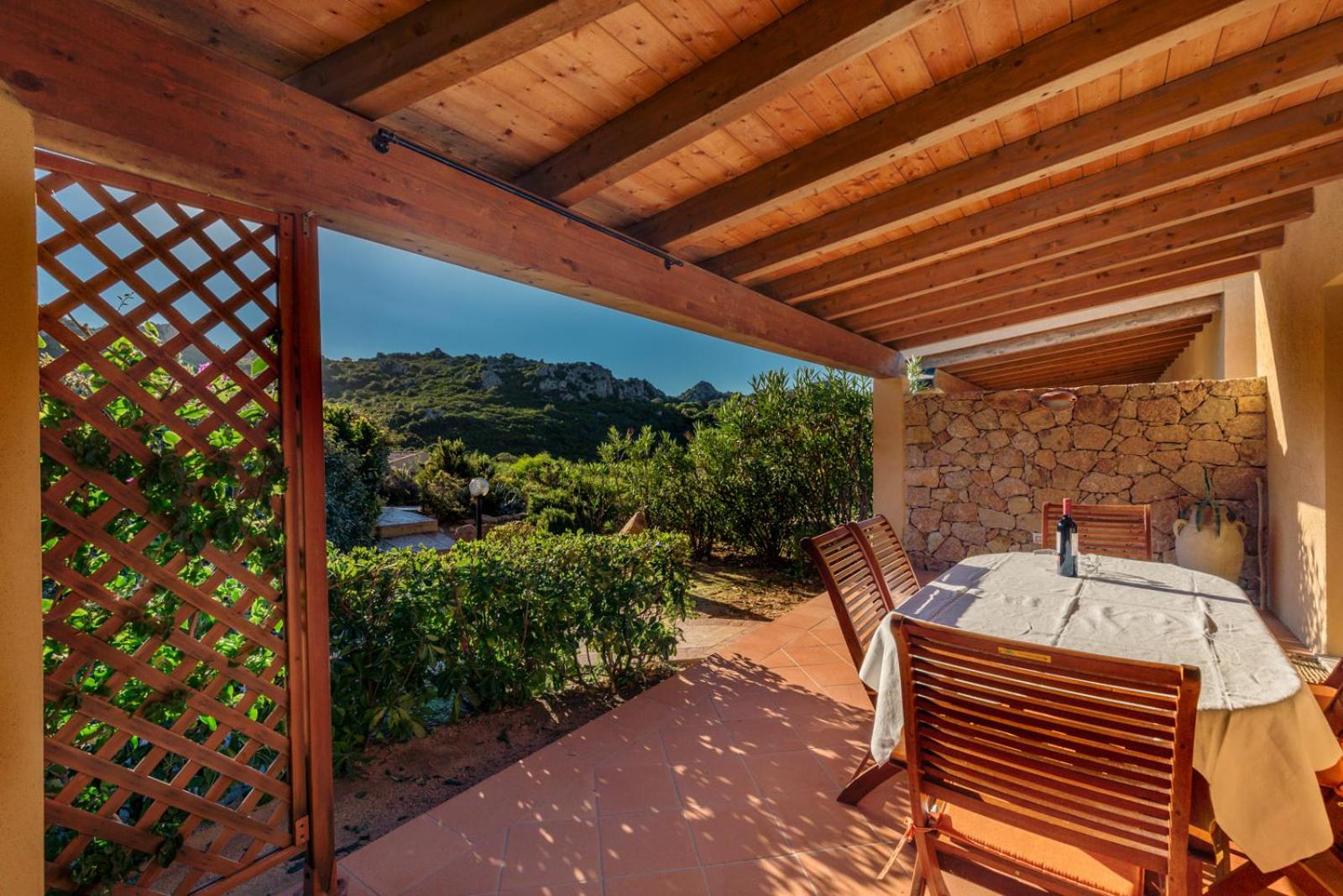 Villa Orchidea, villa con piscina en Costa Paradiso — balance & terrace