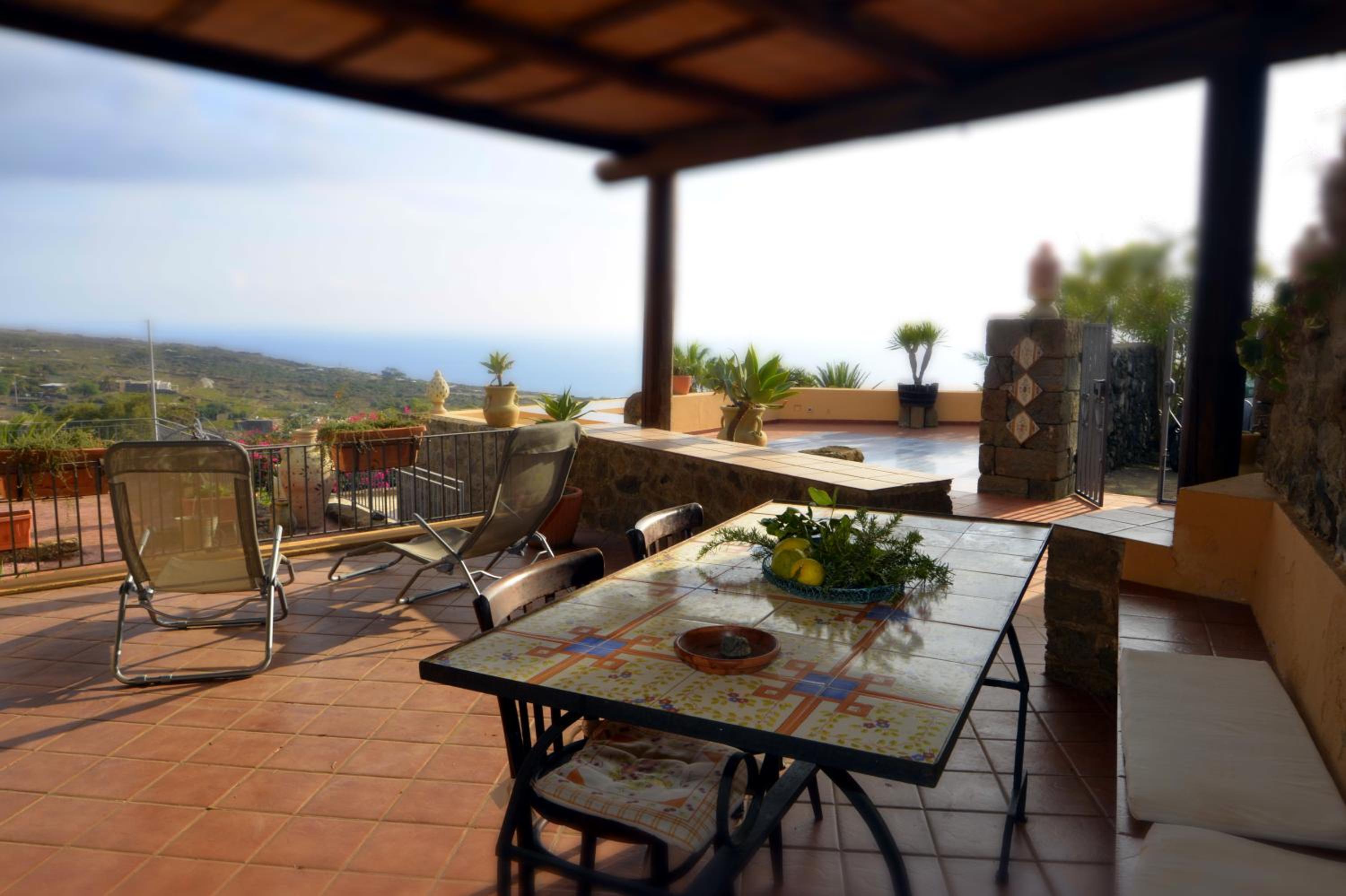 Pantelleria Dammusi Belvedere view 5