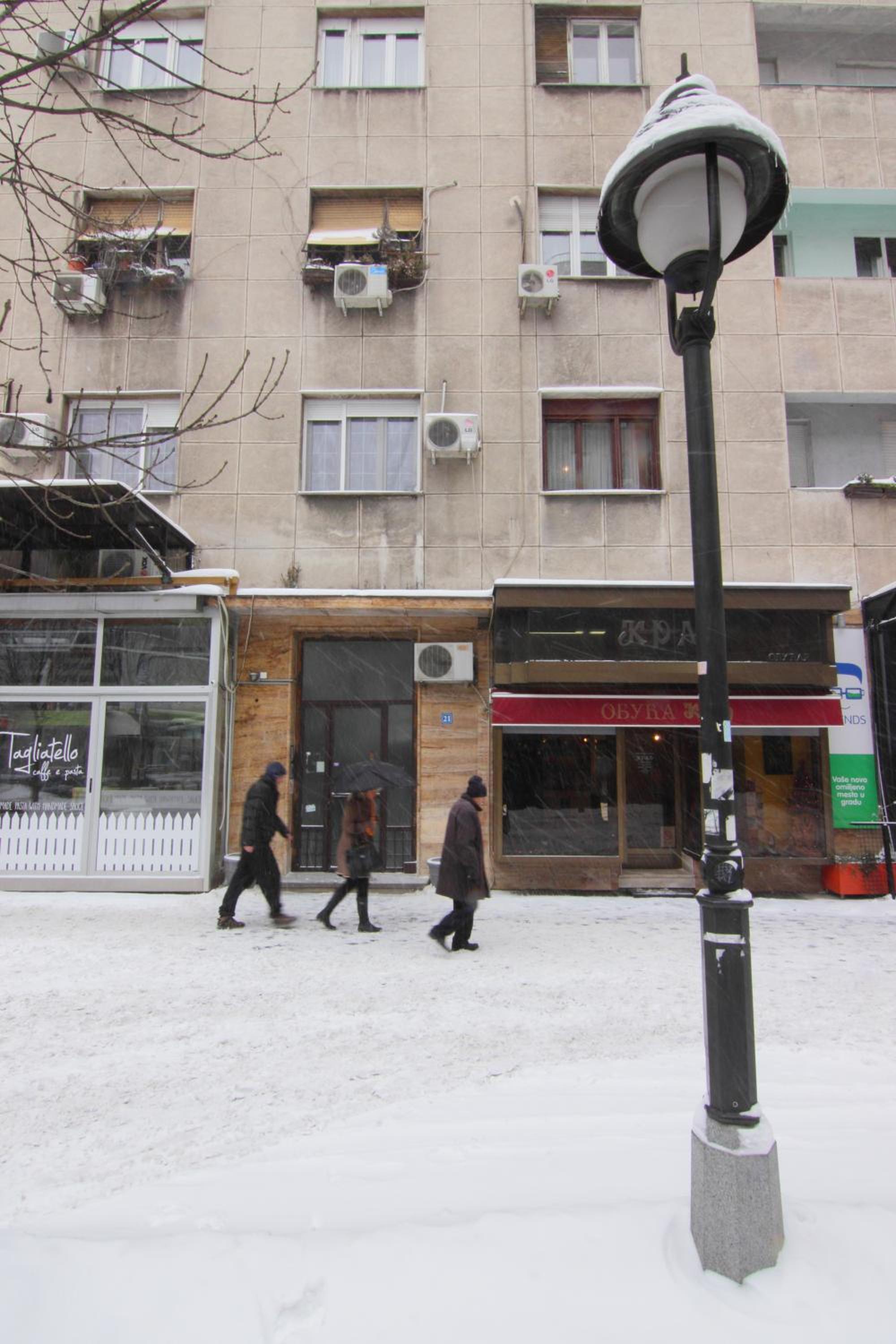 Photo 8