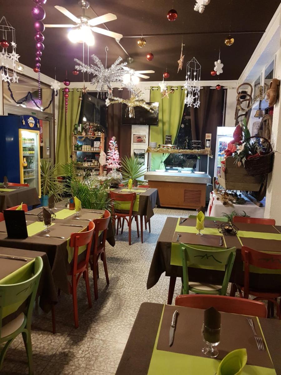 restaurant
