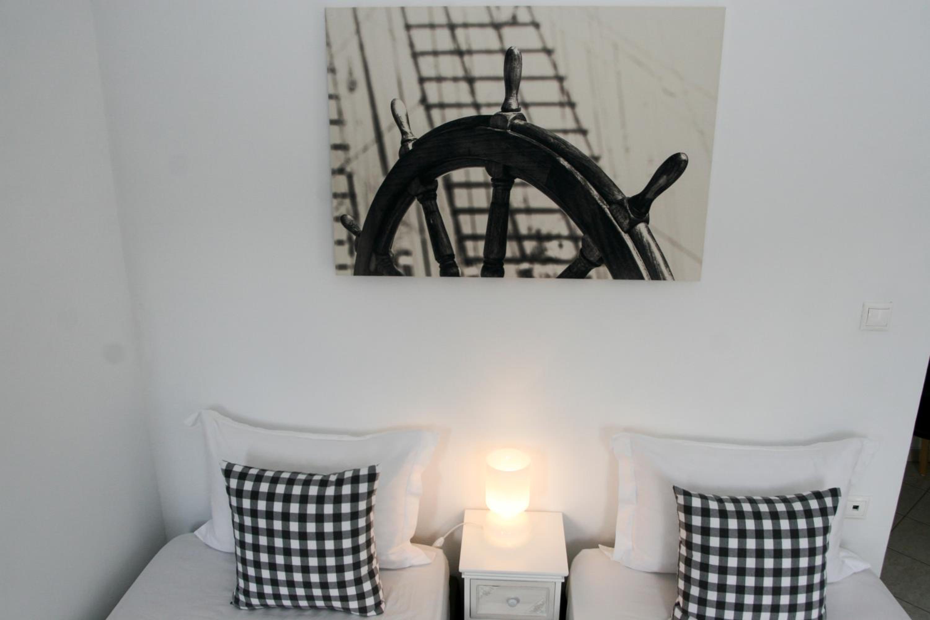 Vithos Seaside Aparthotel