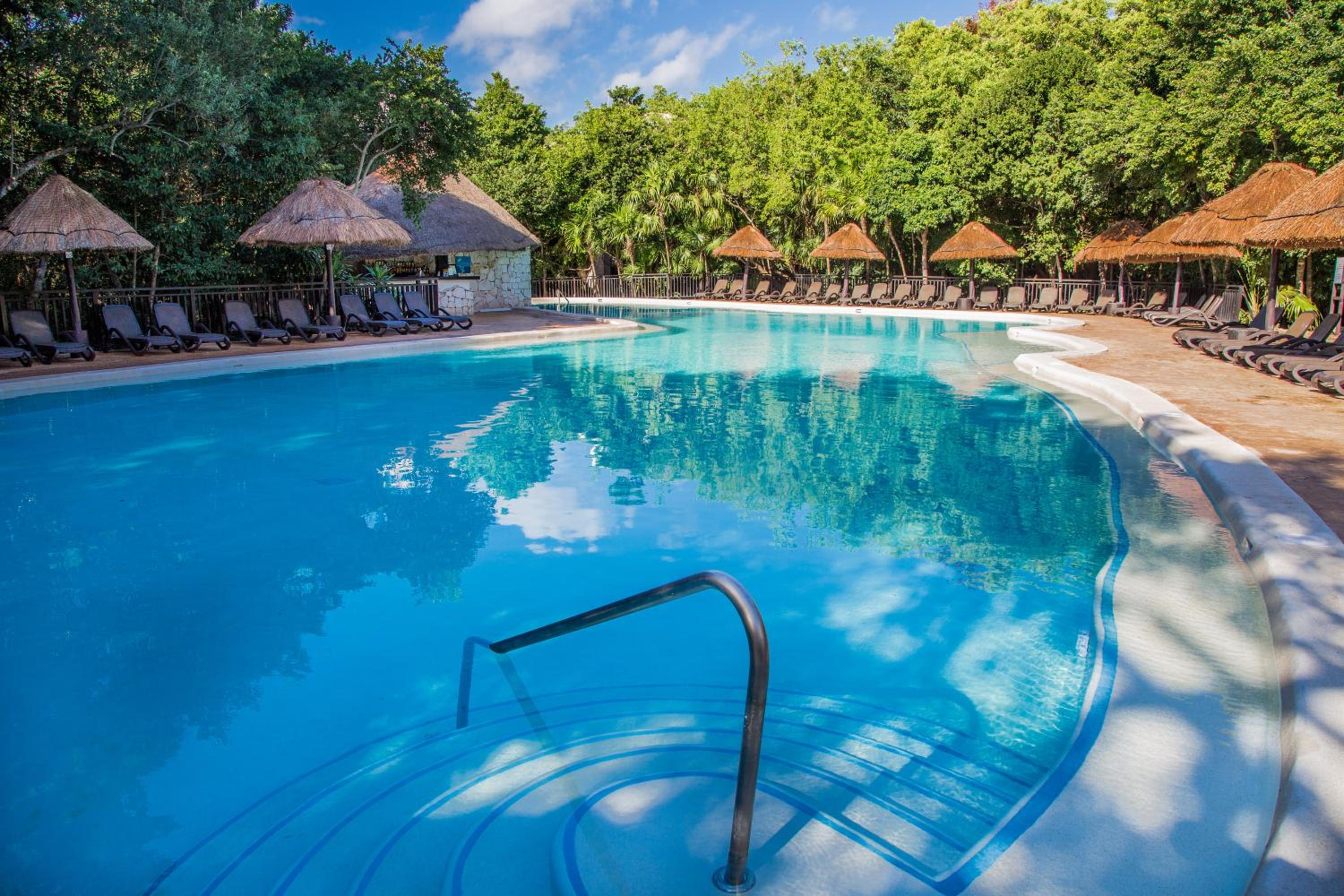 Sandos Caracol Nature Resort & Water Park All Inclusive 9