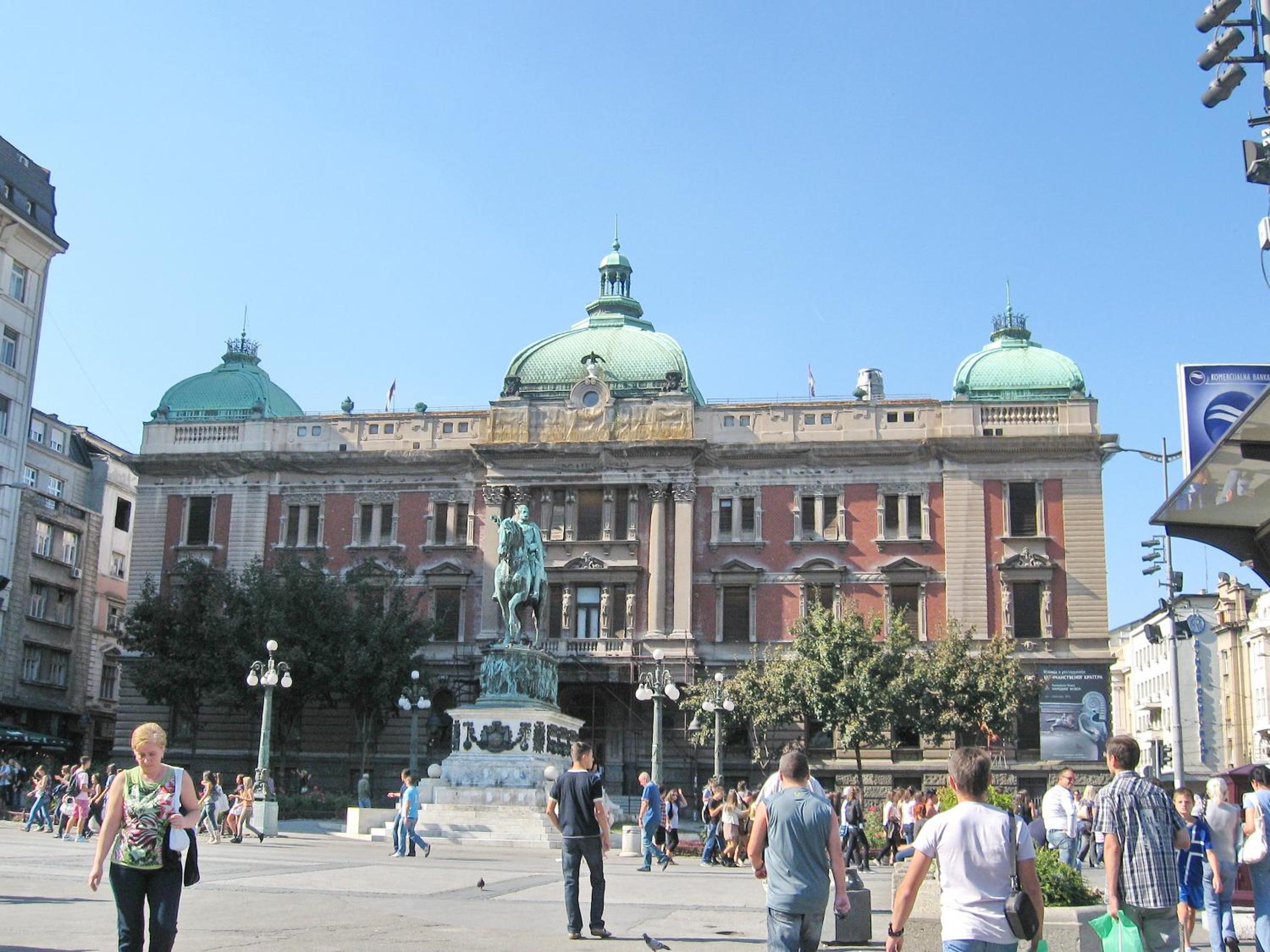 Dominic Smart & Luxury Suites - Republic Square