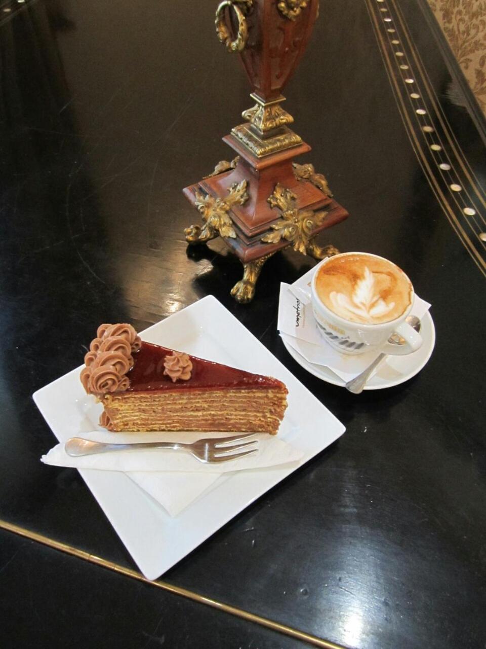 Guest House Anna Caffe view 5