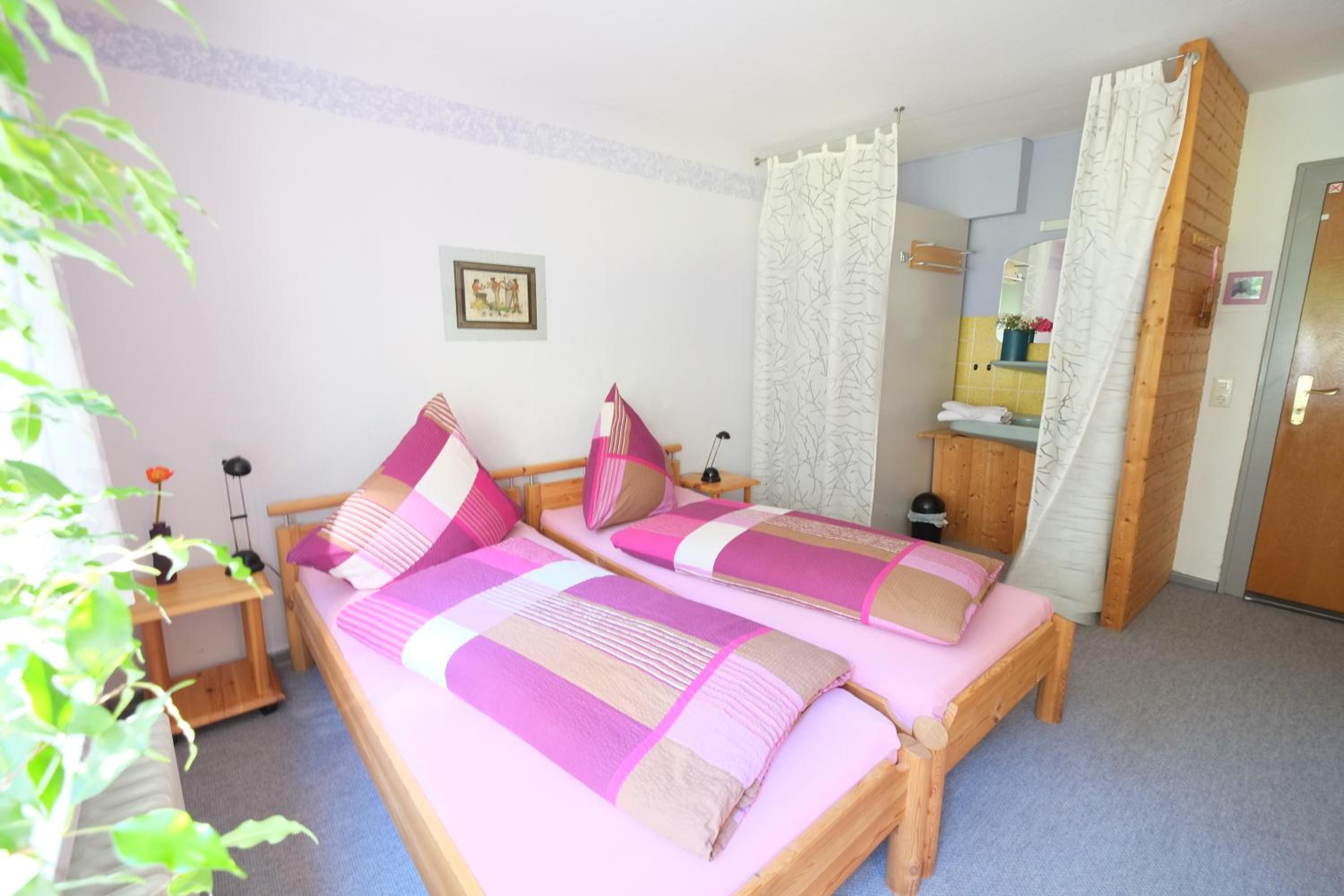 Frauenpension Arleta - Women only