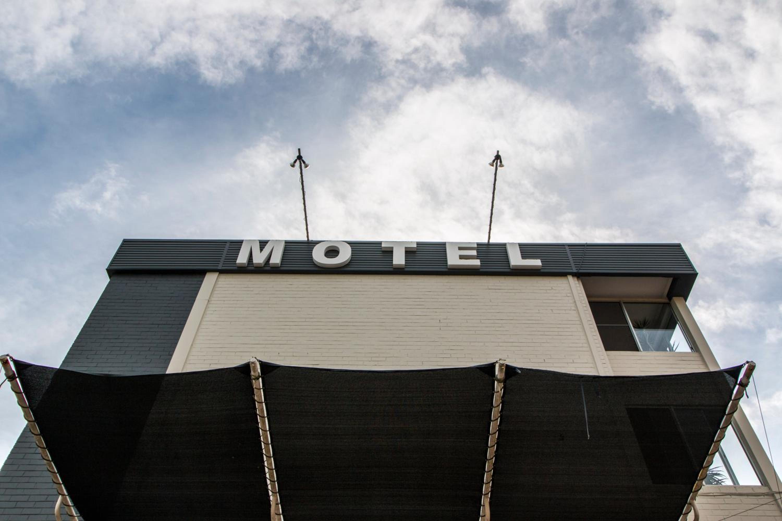 Port Aloha Motel