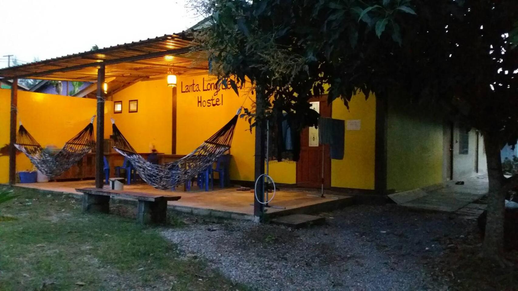 Lanta Long Beach Hostel