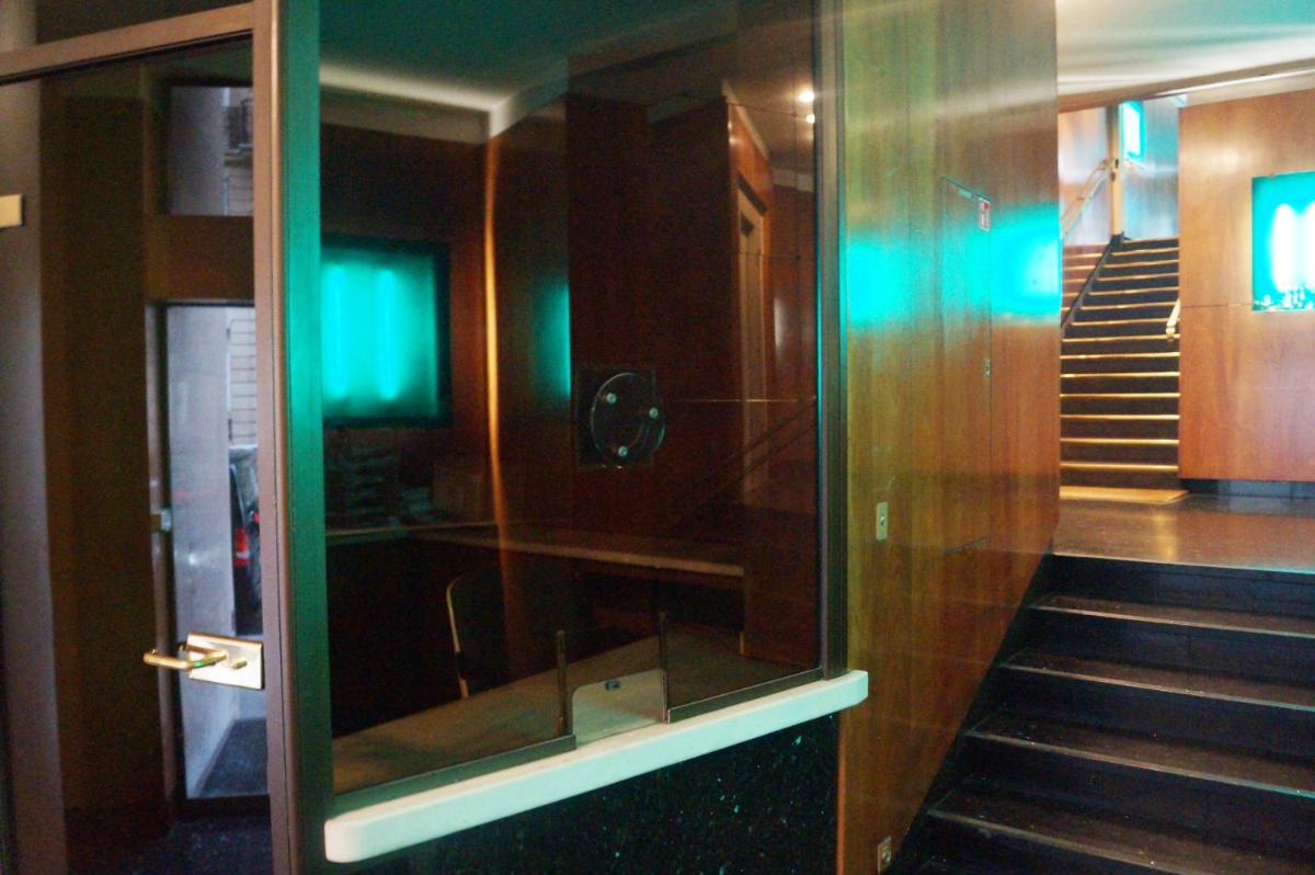 Champs Elysees Executive Apartment