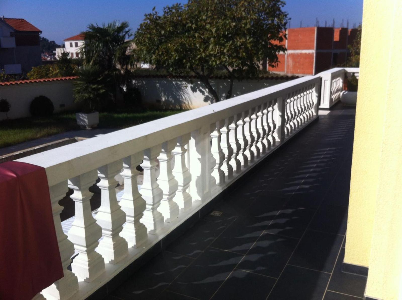 Apartments Jareb