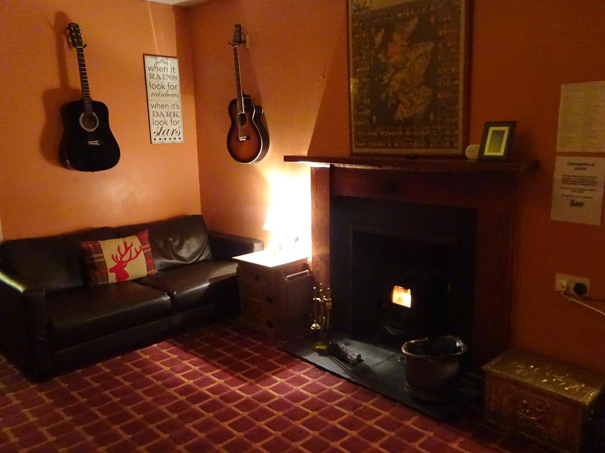 Loch Ness Backpackers Lodge view 3