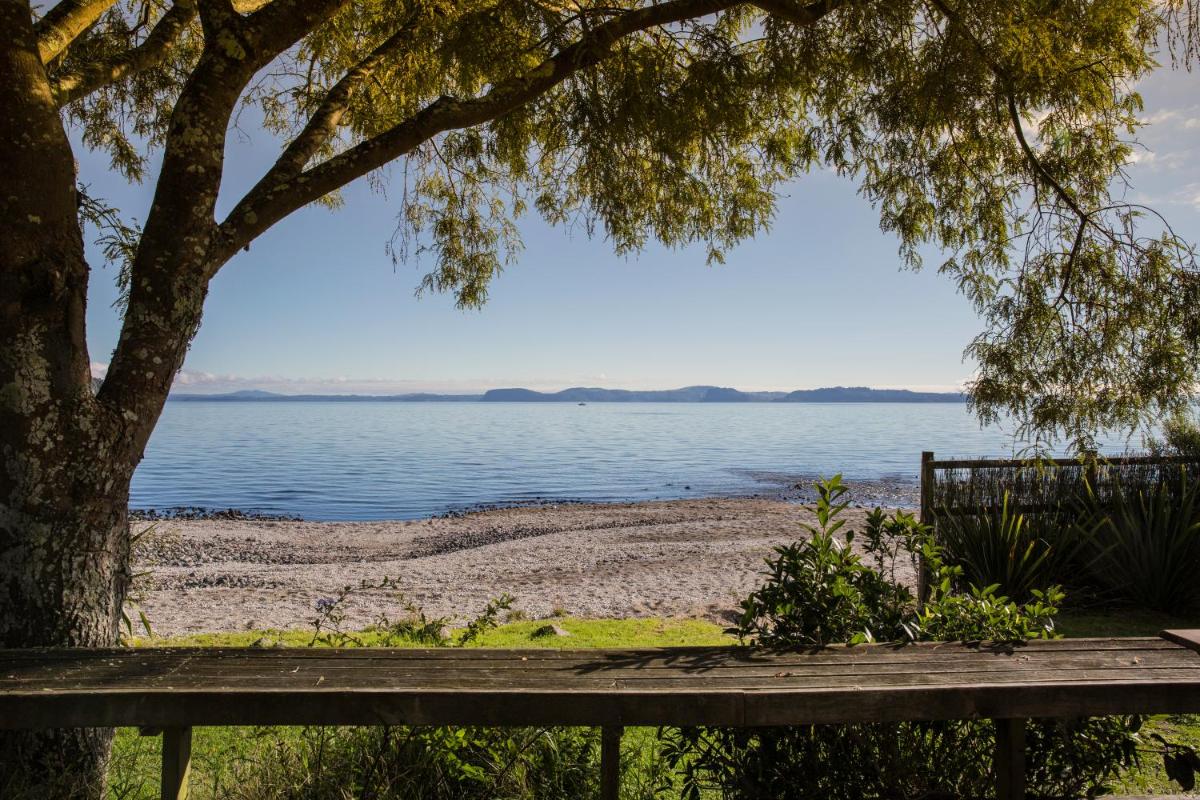 Absolute Lakefront Location view 3