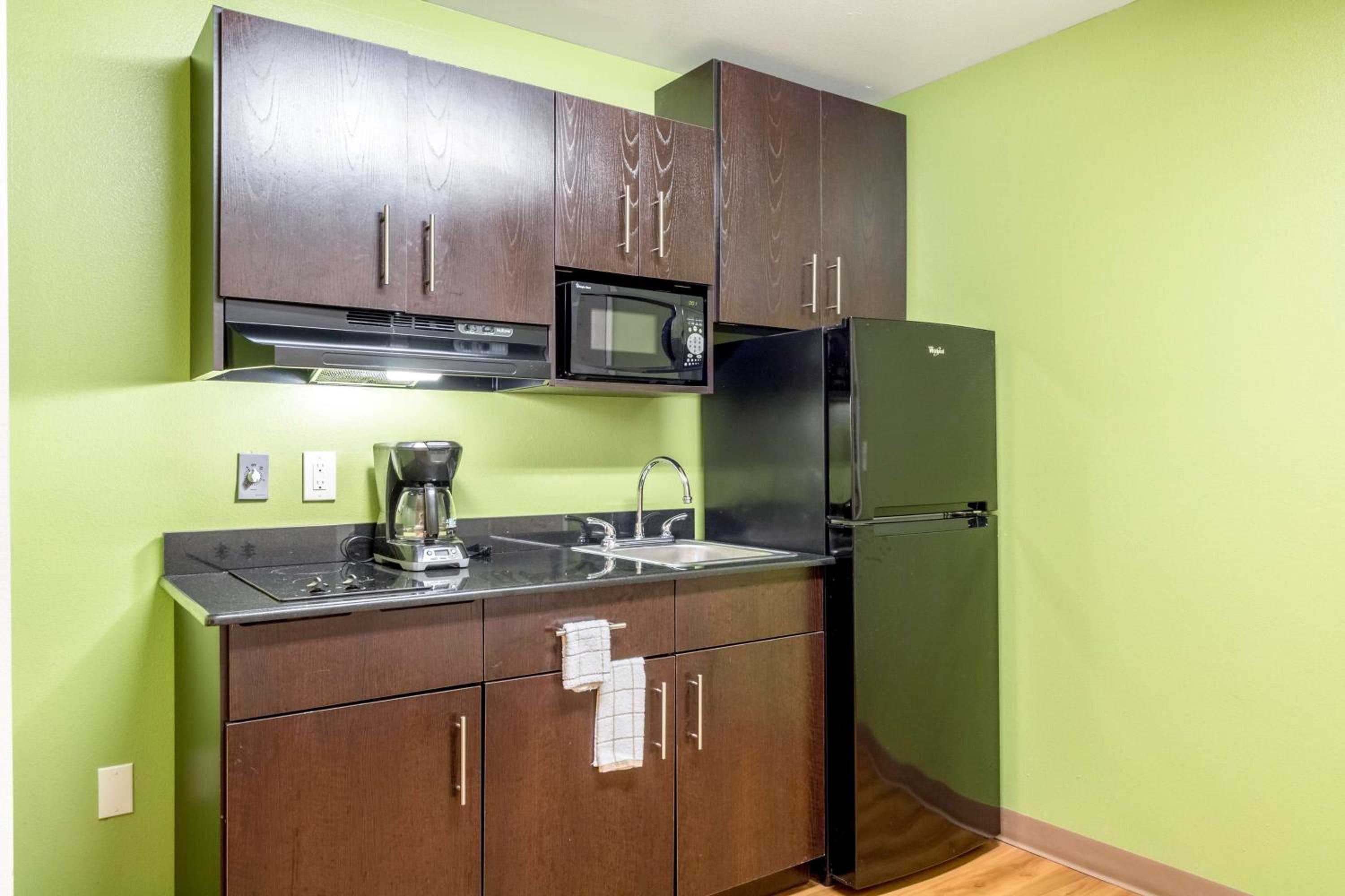 Super 8 by Wyndham Kenedy - Property Image 16