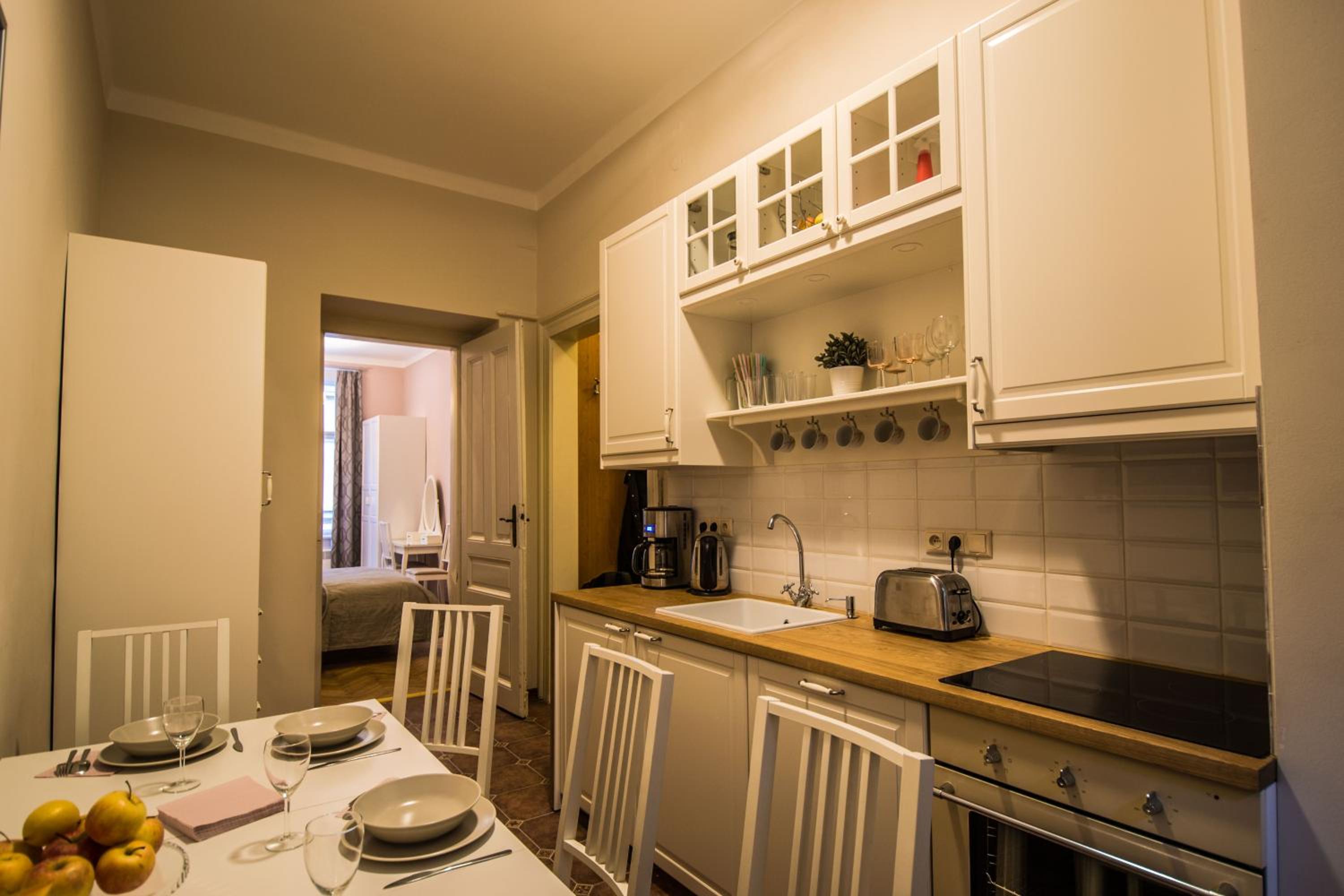 Colonial Ruterra 2BDR Apartment