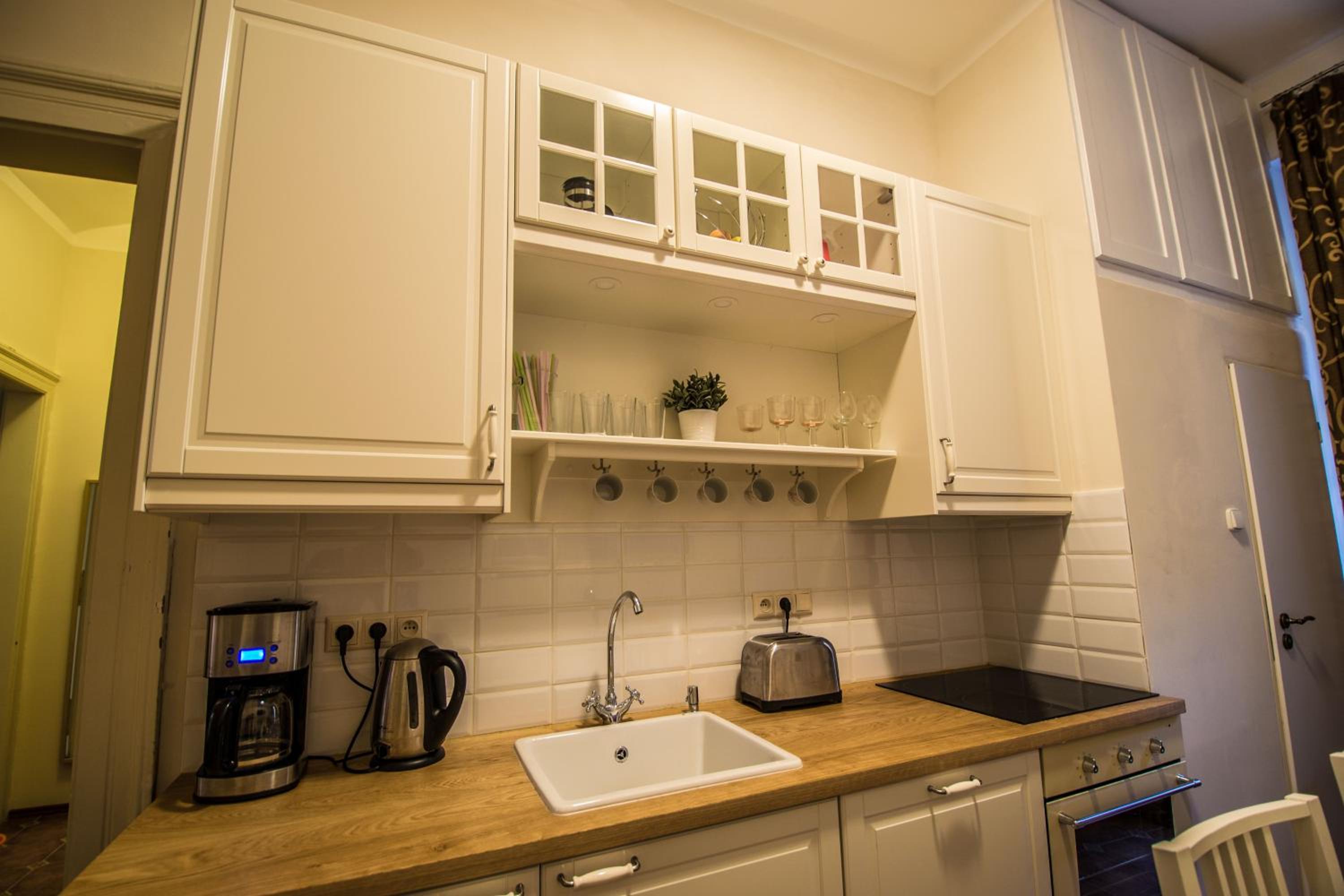 Colonial Ruterra 2BDR Apartment
