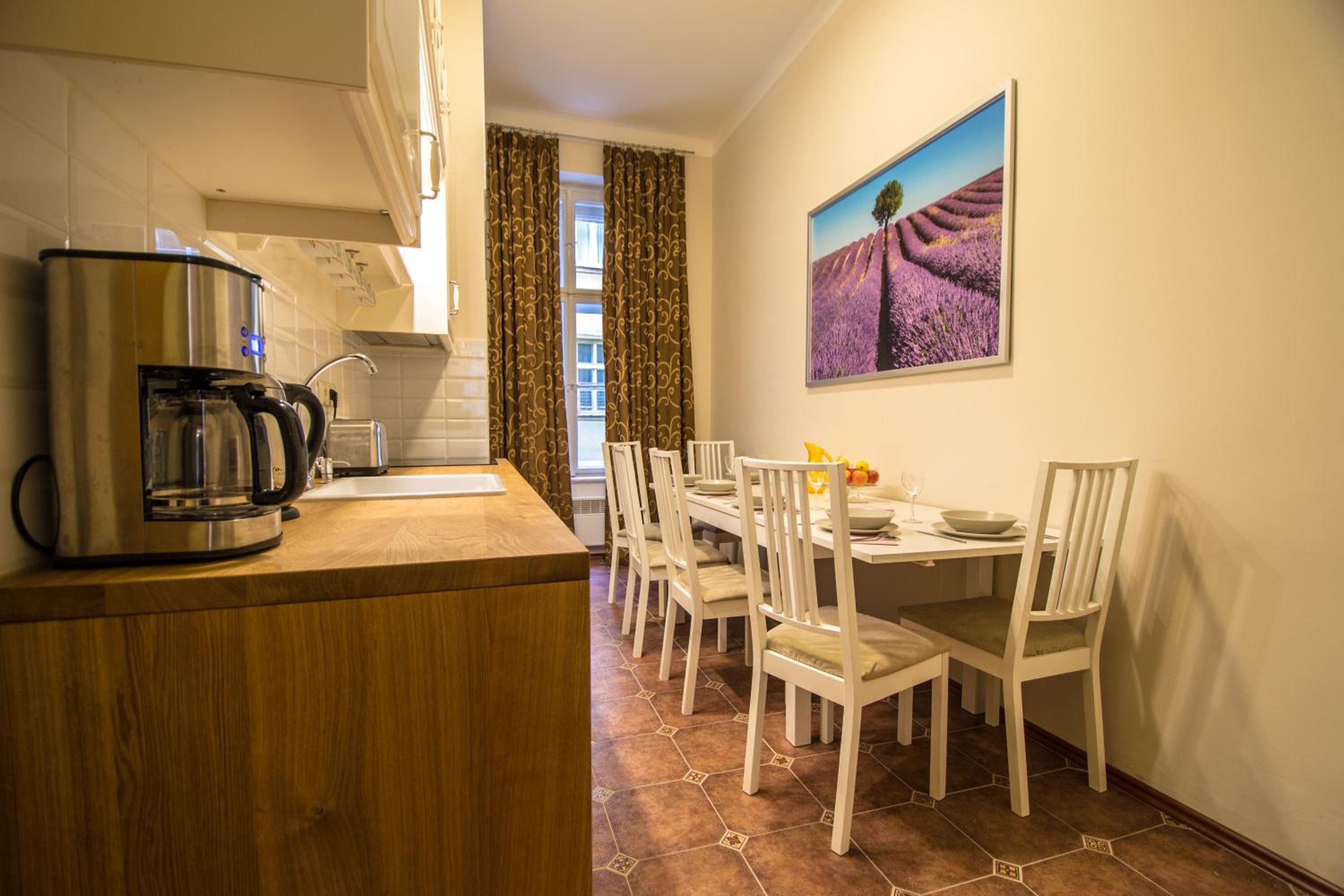 Colonial Ruterra 2BDR Apartment