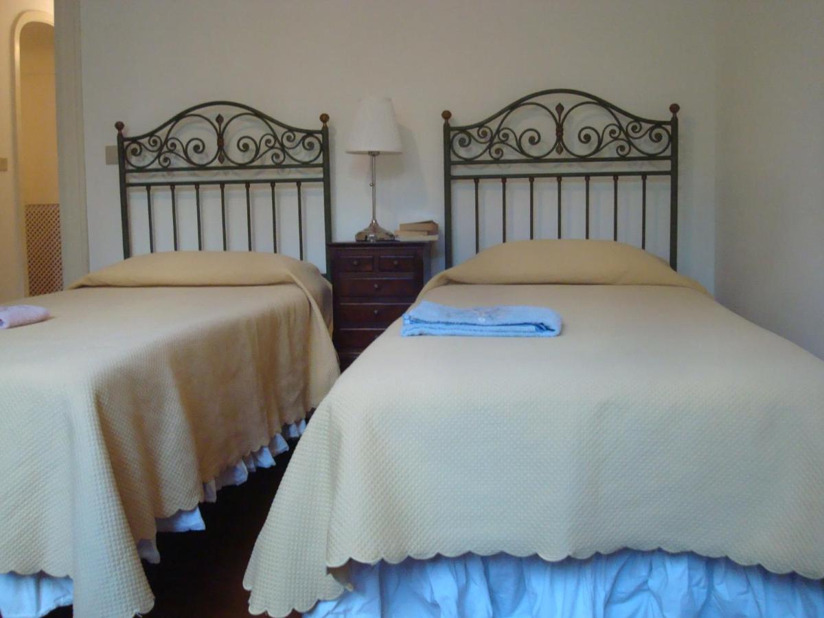 Villino Caproni view 3