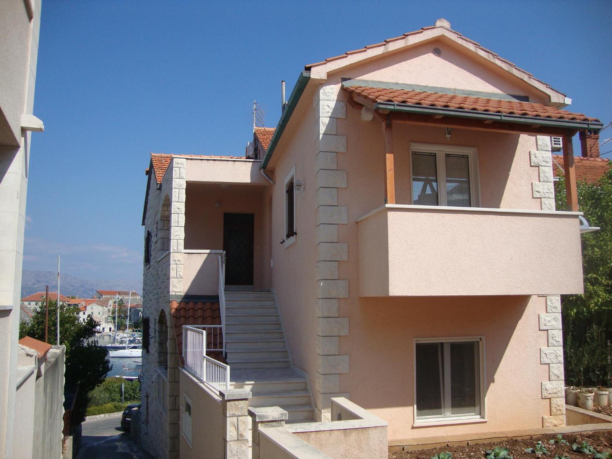 Apartments Romana