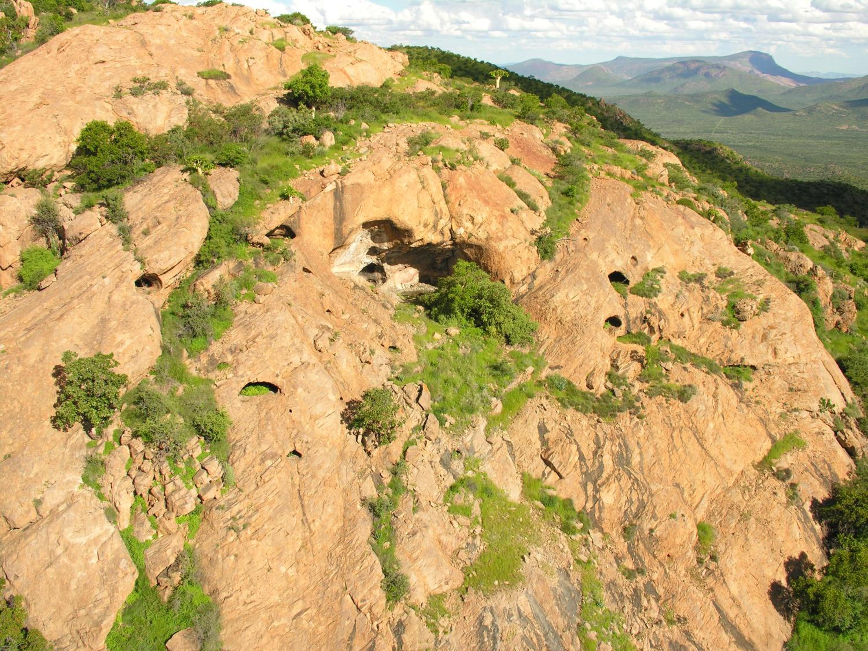 Ai Aiba - The Rock Painting Lodge