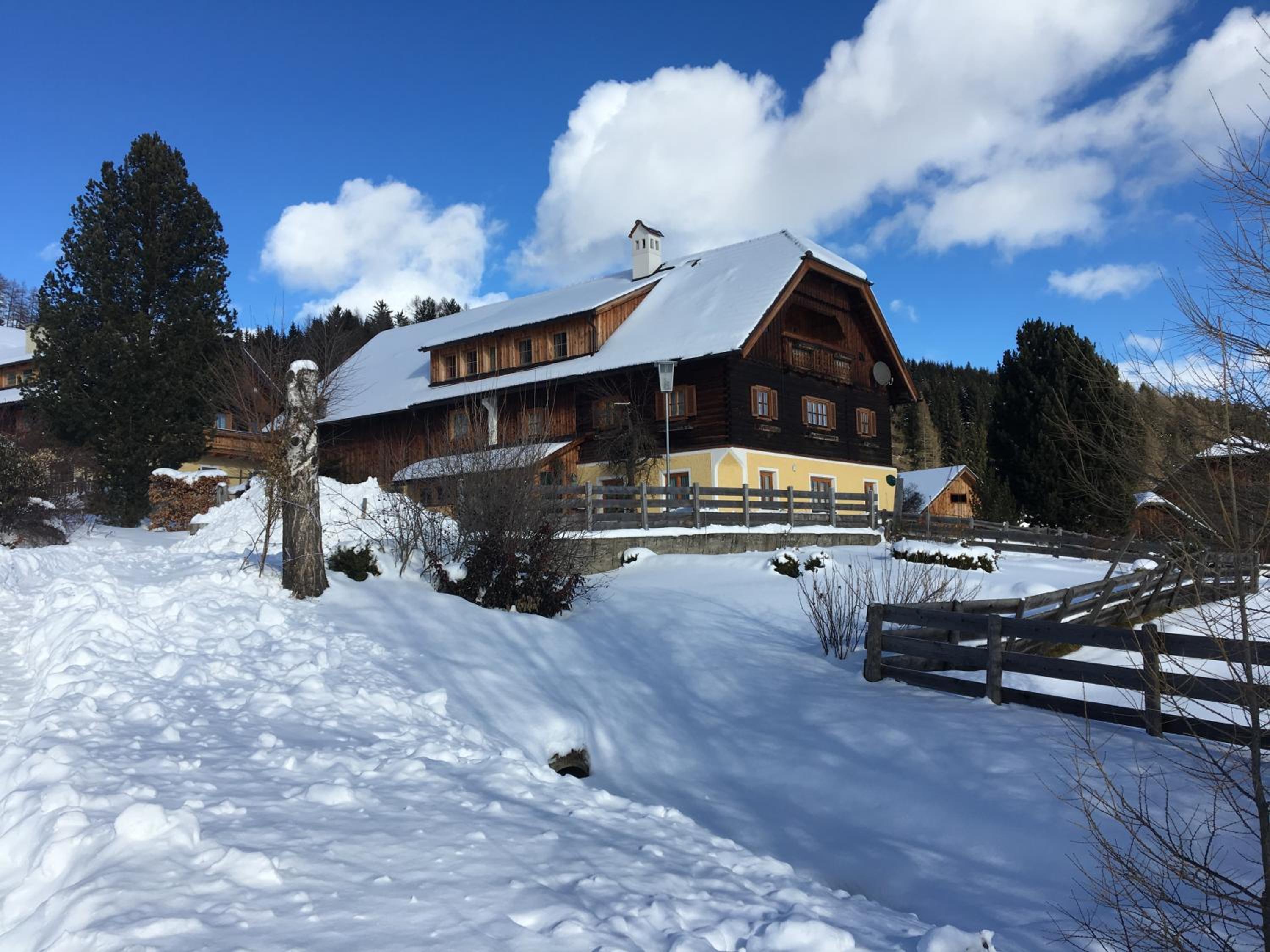 Stoff-Maurergütl view 2
