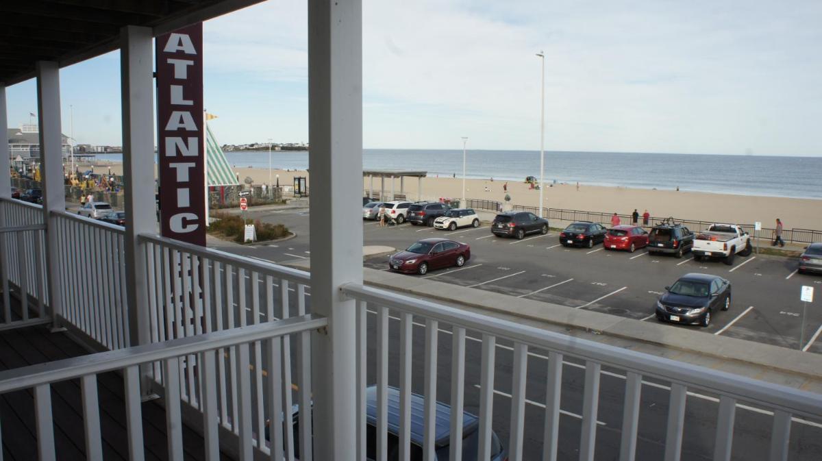Atlantic Sands - Property Image 1