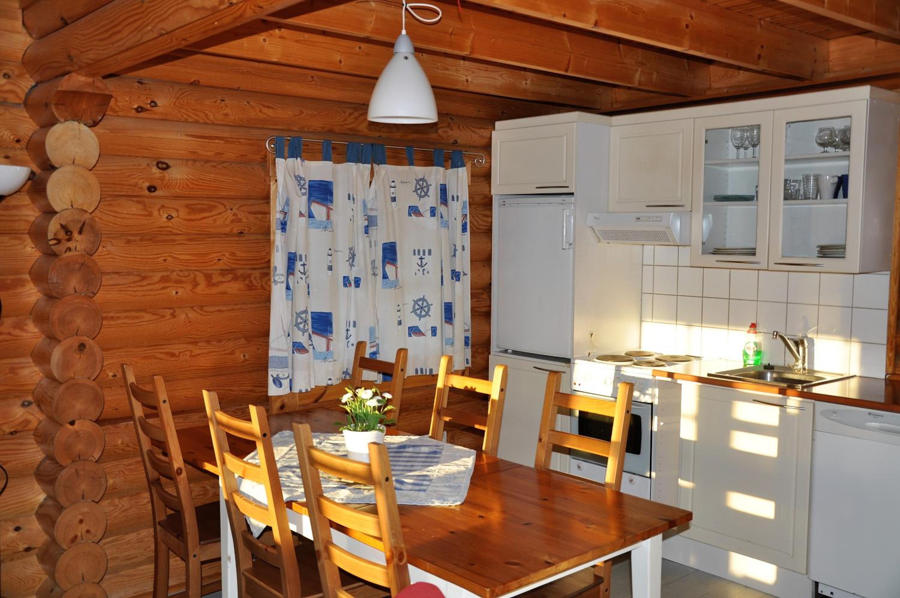 Hotel Hanhi Cottages