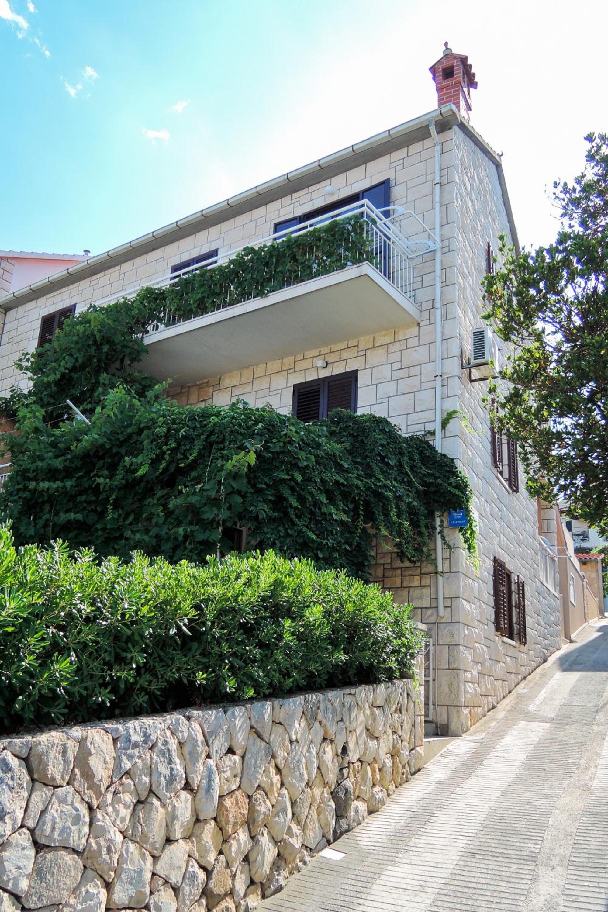 Apartments Romana