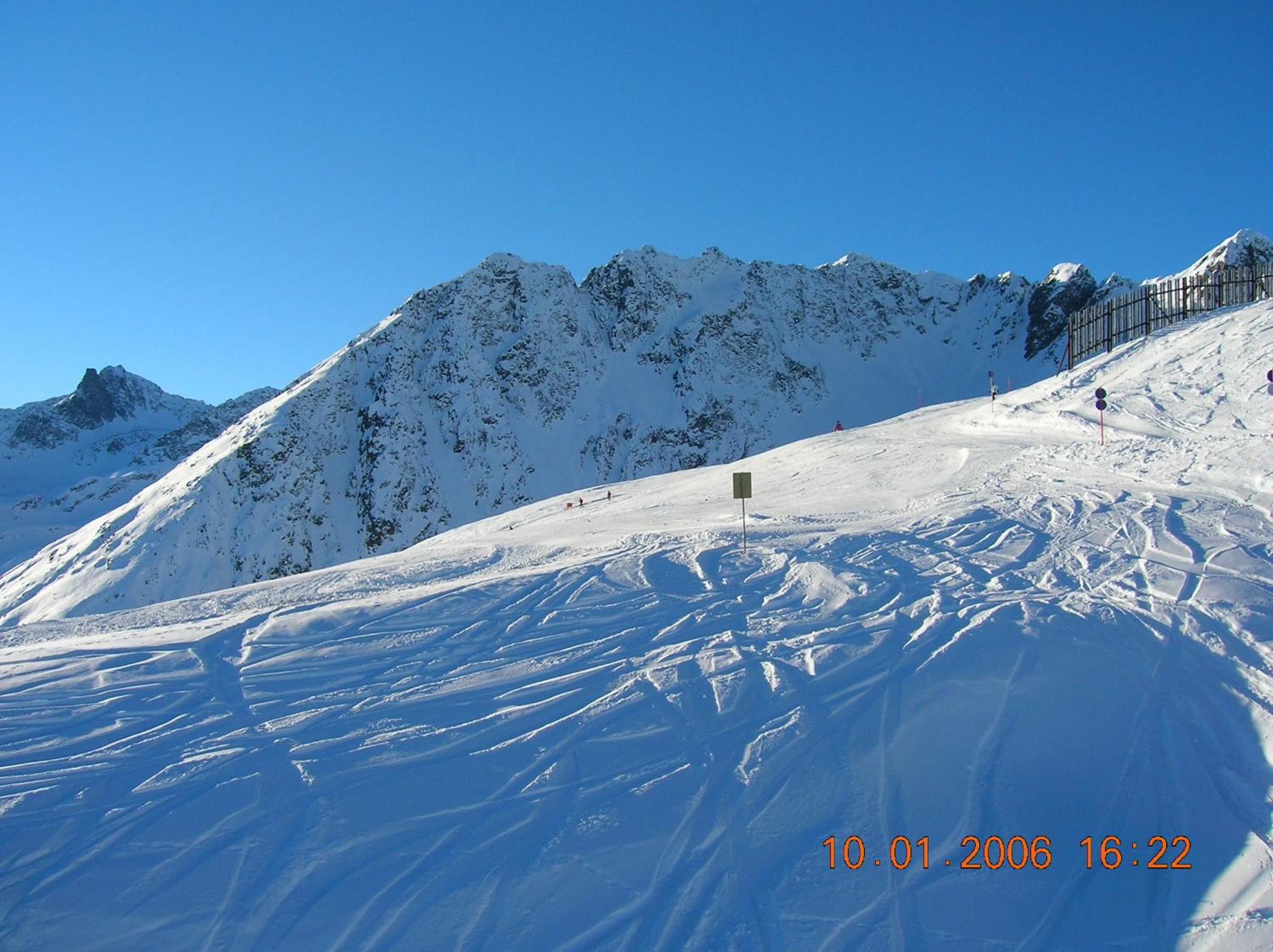 Apart Garni Dorfblick