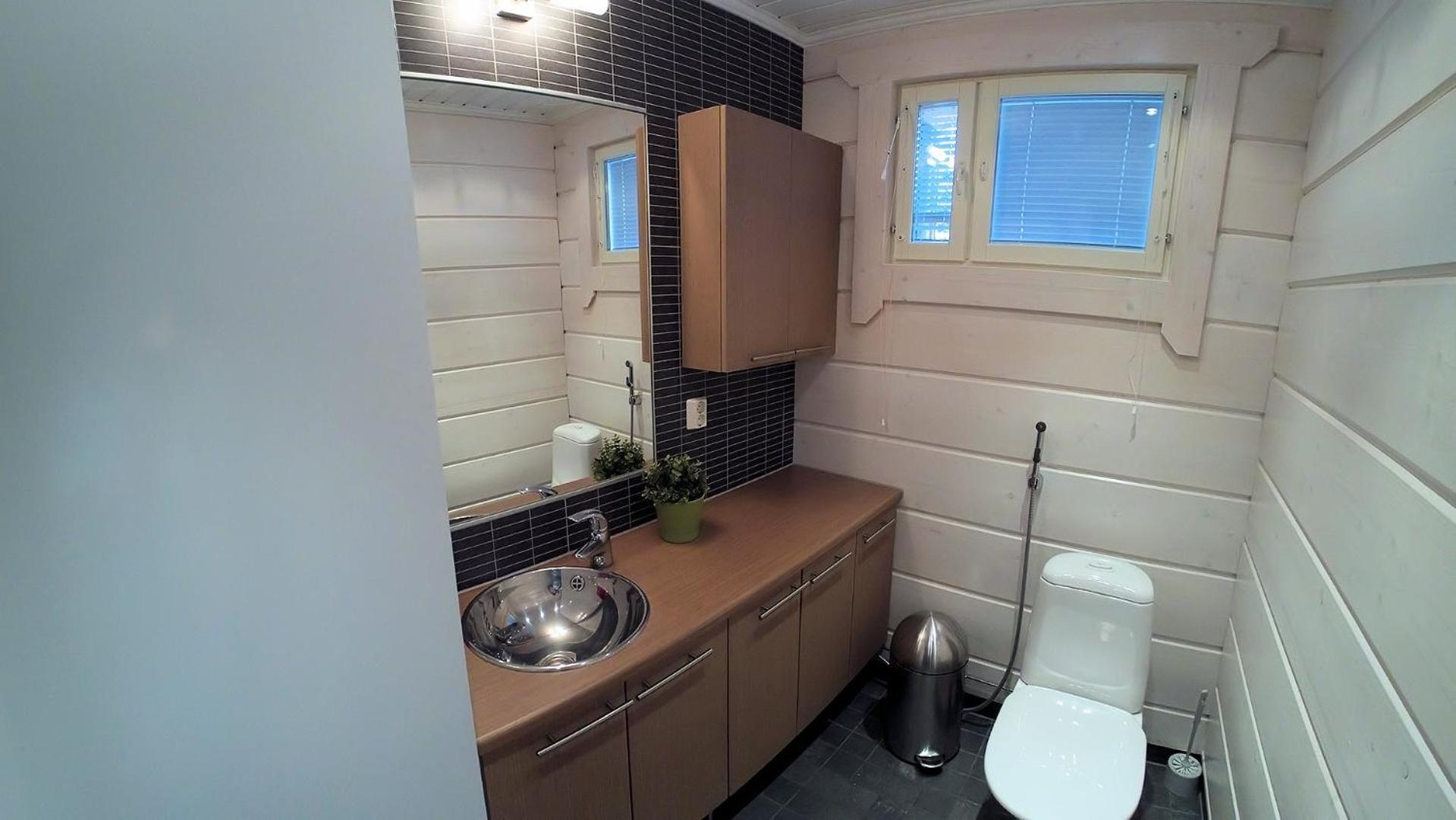 Photo 9