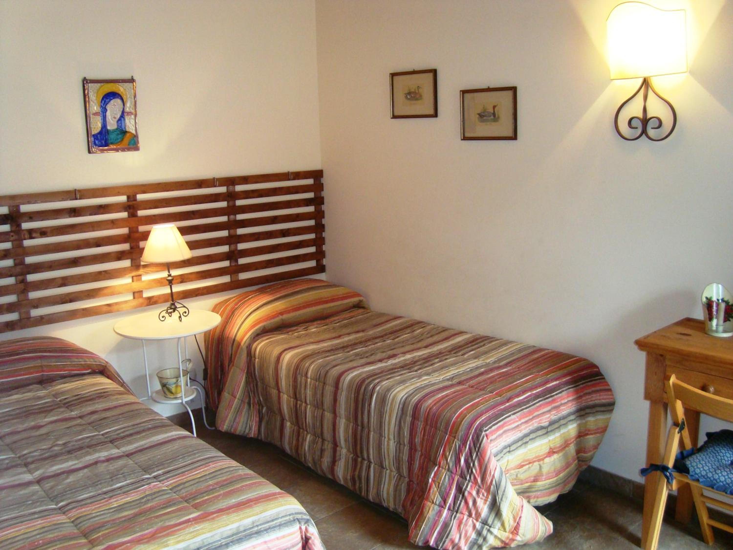 Case Dietroserra en Viagrande