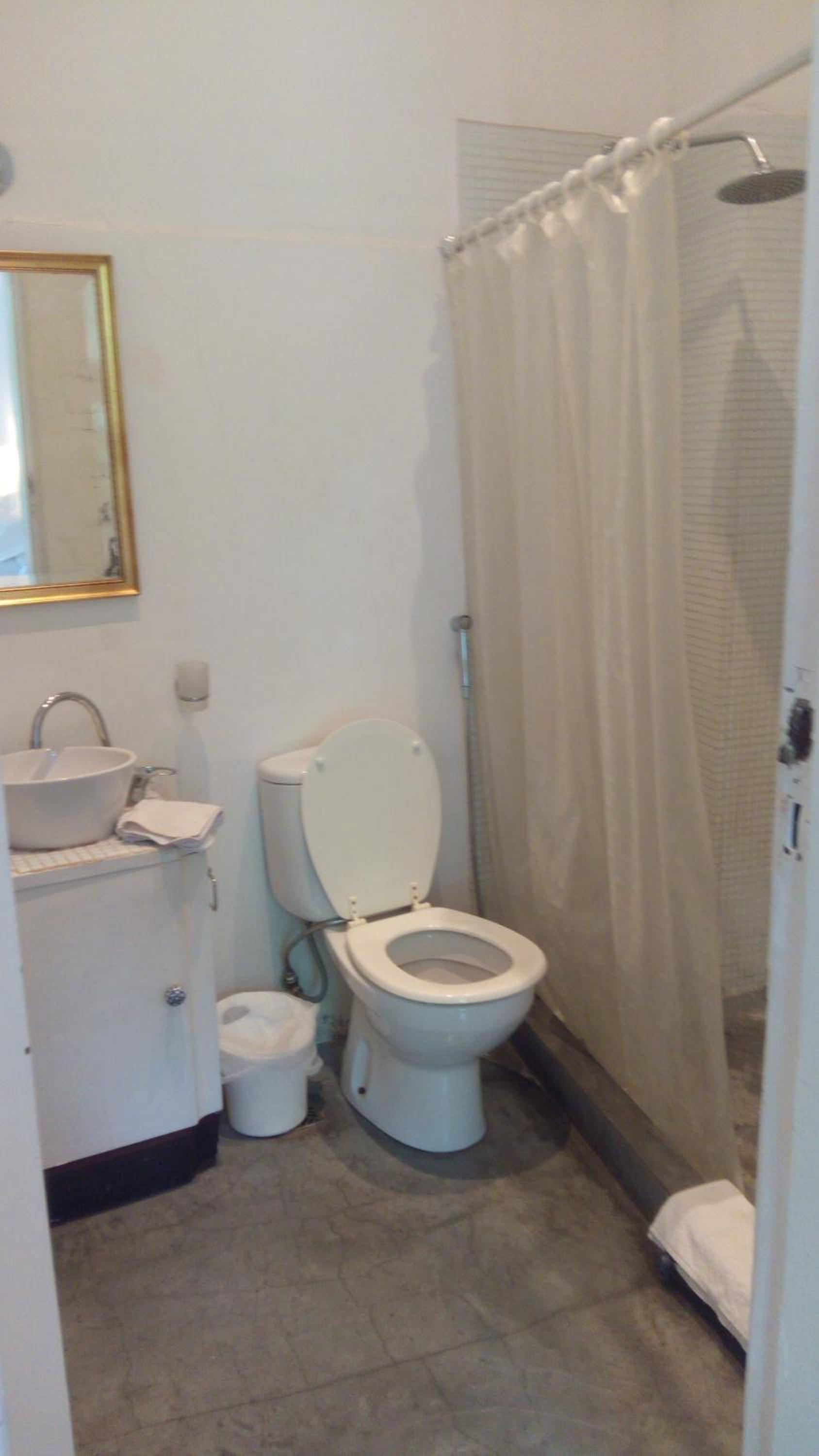06 Soho Suites
