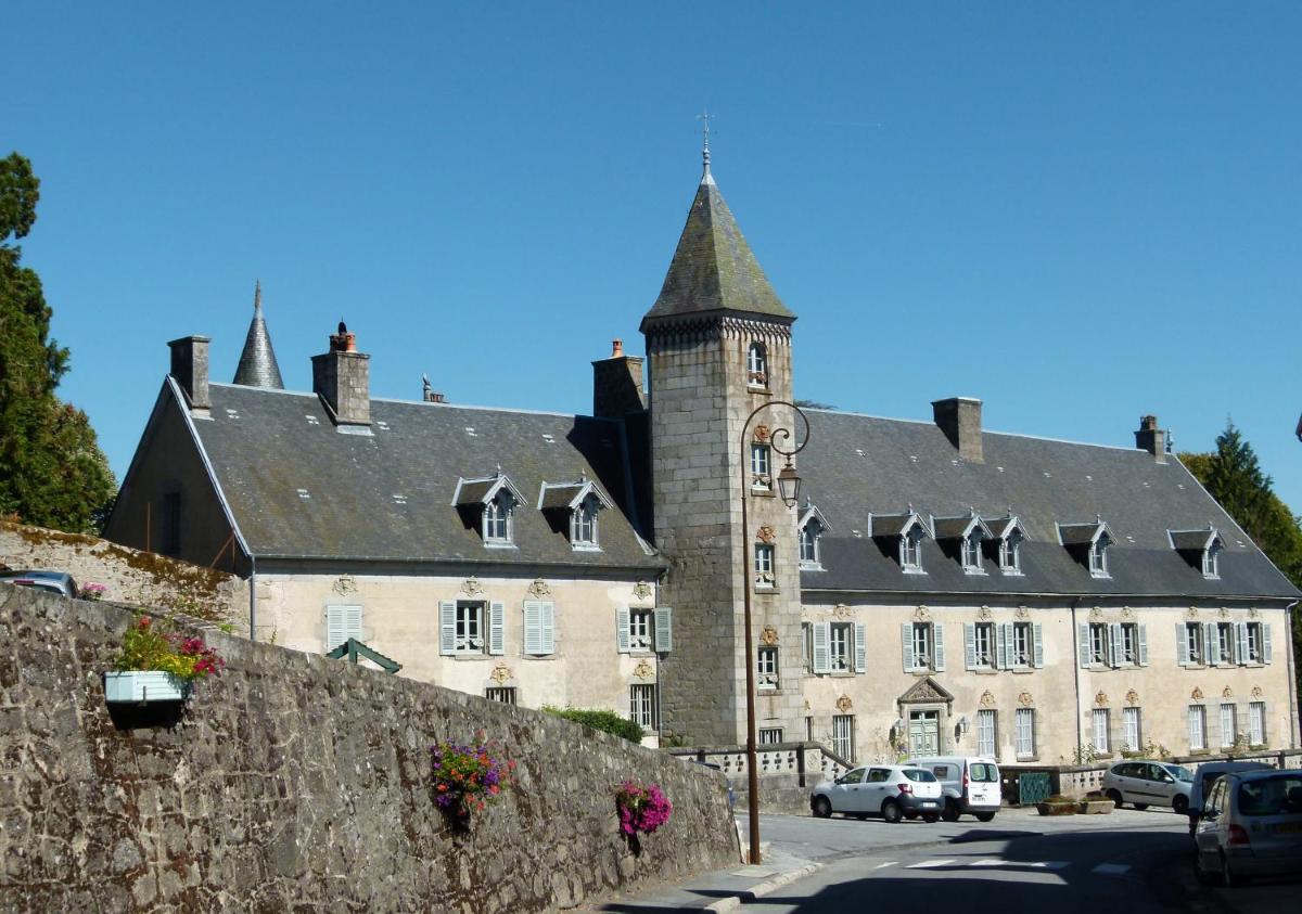 Château de Crocq - Chambres d'Hôtes de Charme