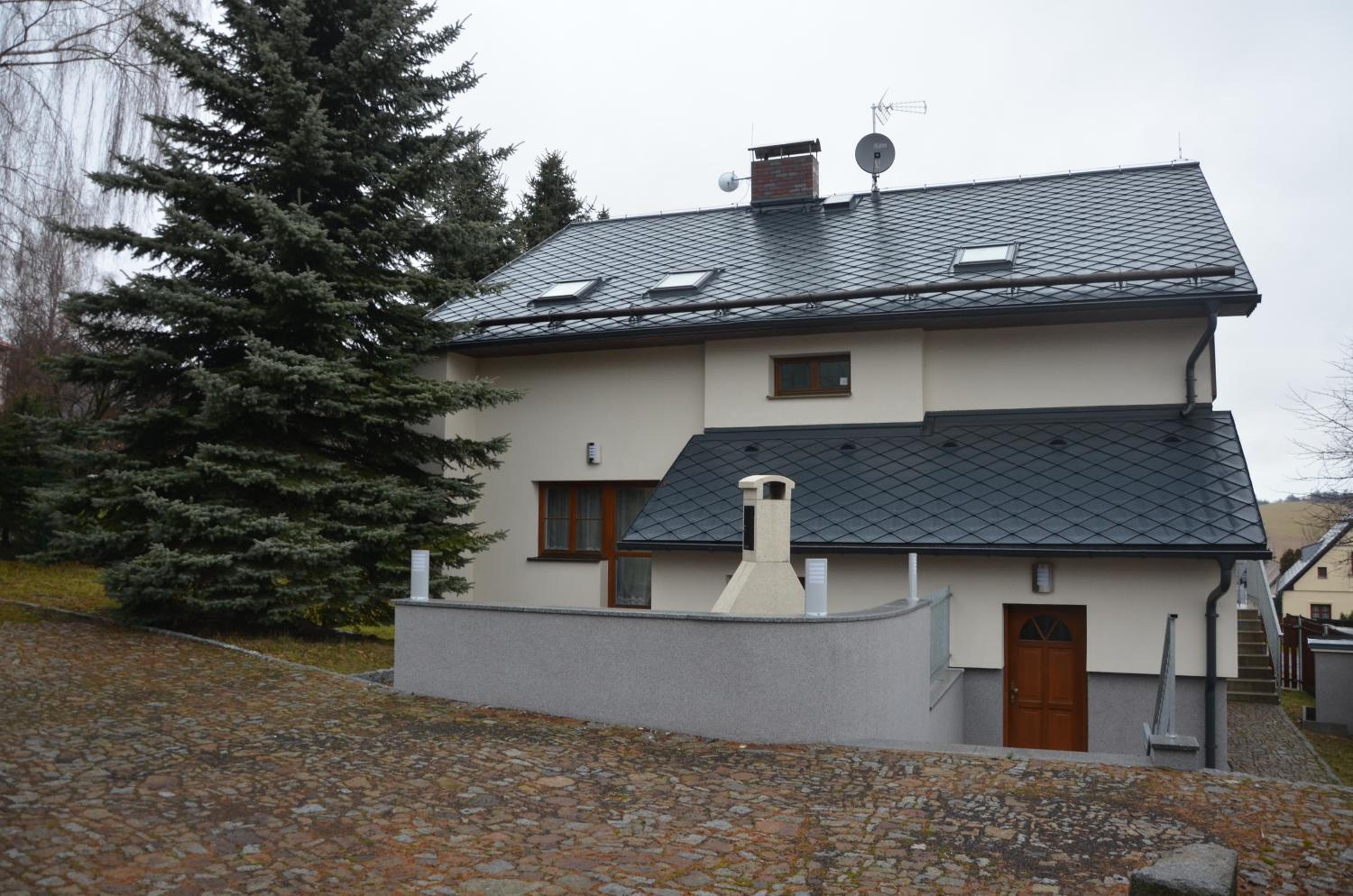 Haus Tolštejn