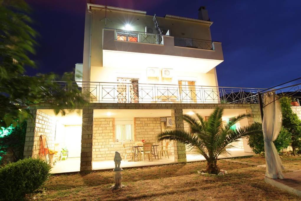 Villa Christine - Maisonettes with fireplace