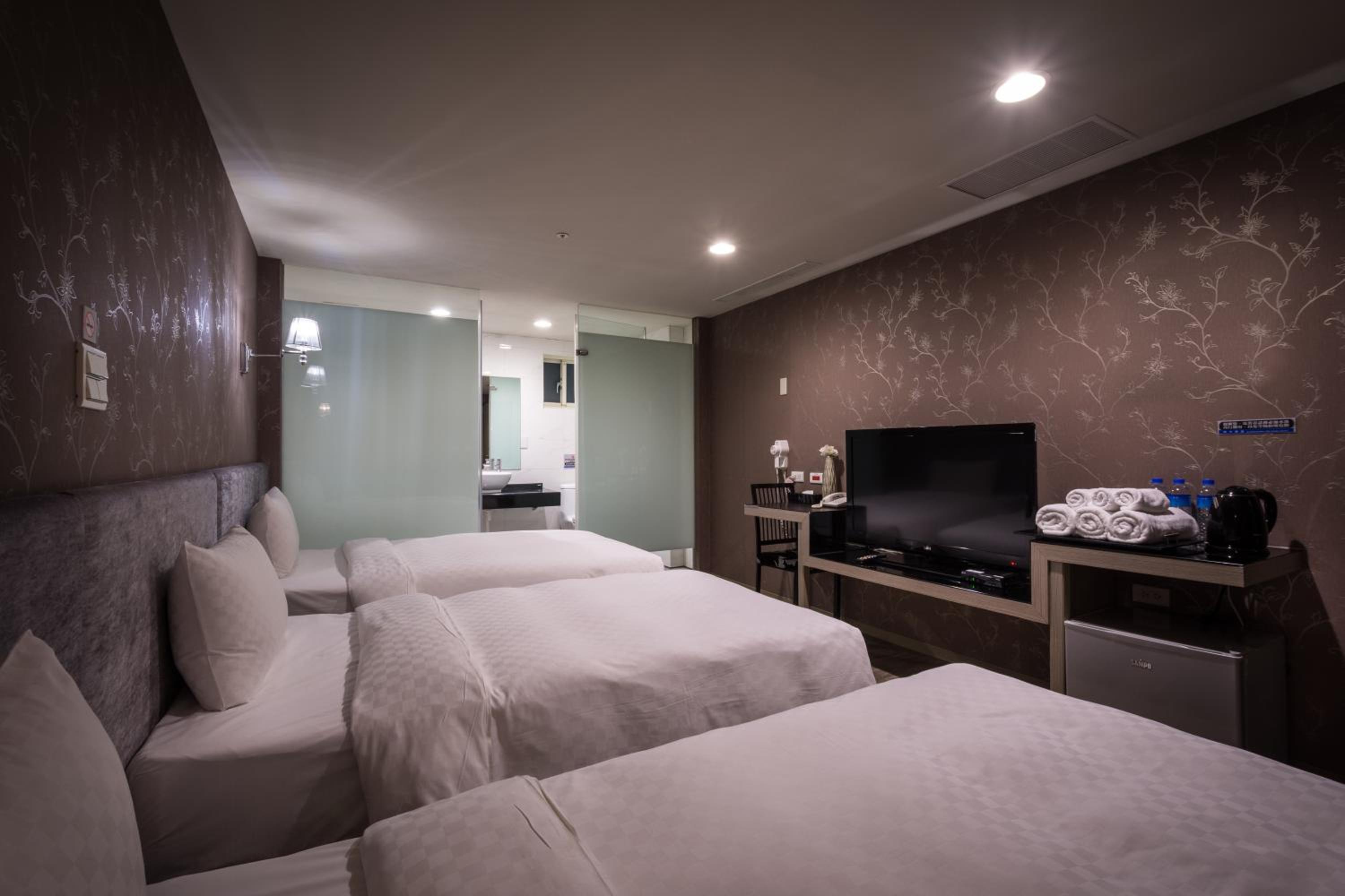 Urbanone Hotel