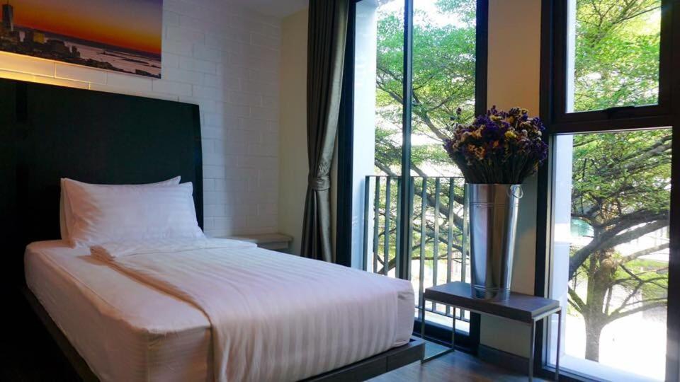 BB House Khlong Tan บีบีเฮ้าส์ คลองตัน