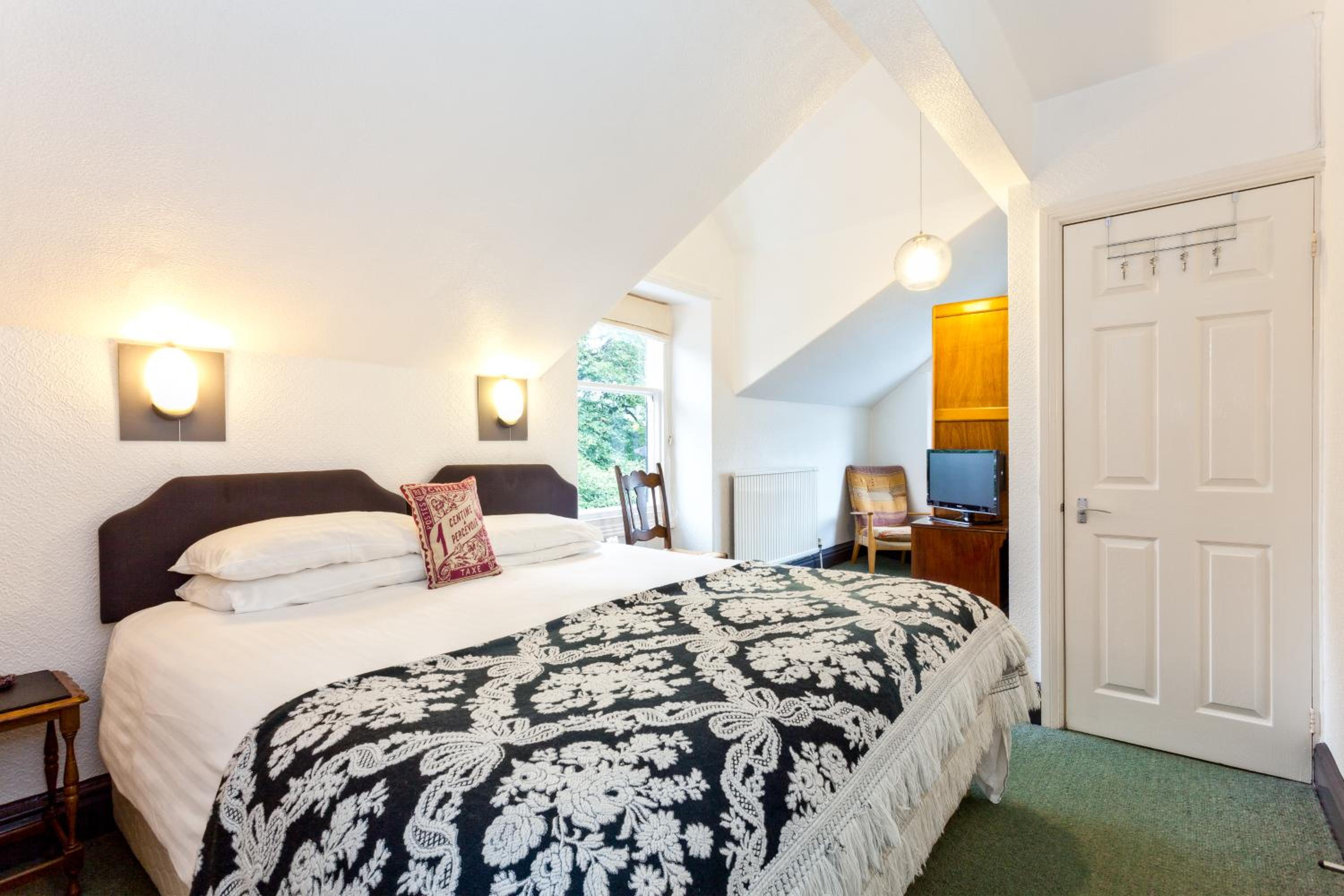Lyndhurst Guest House