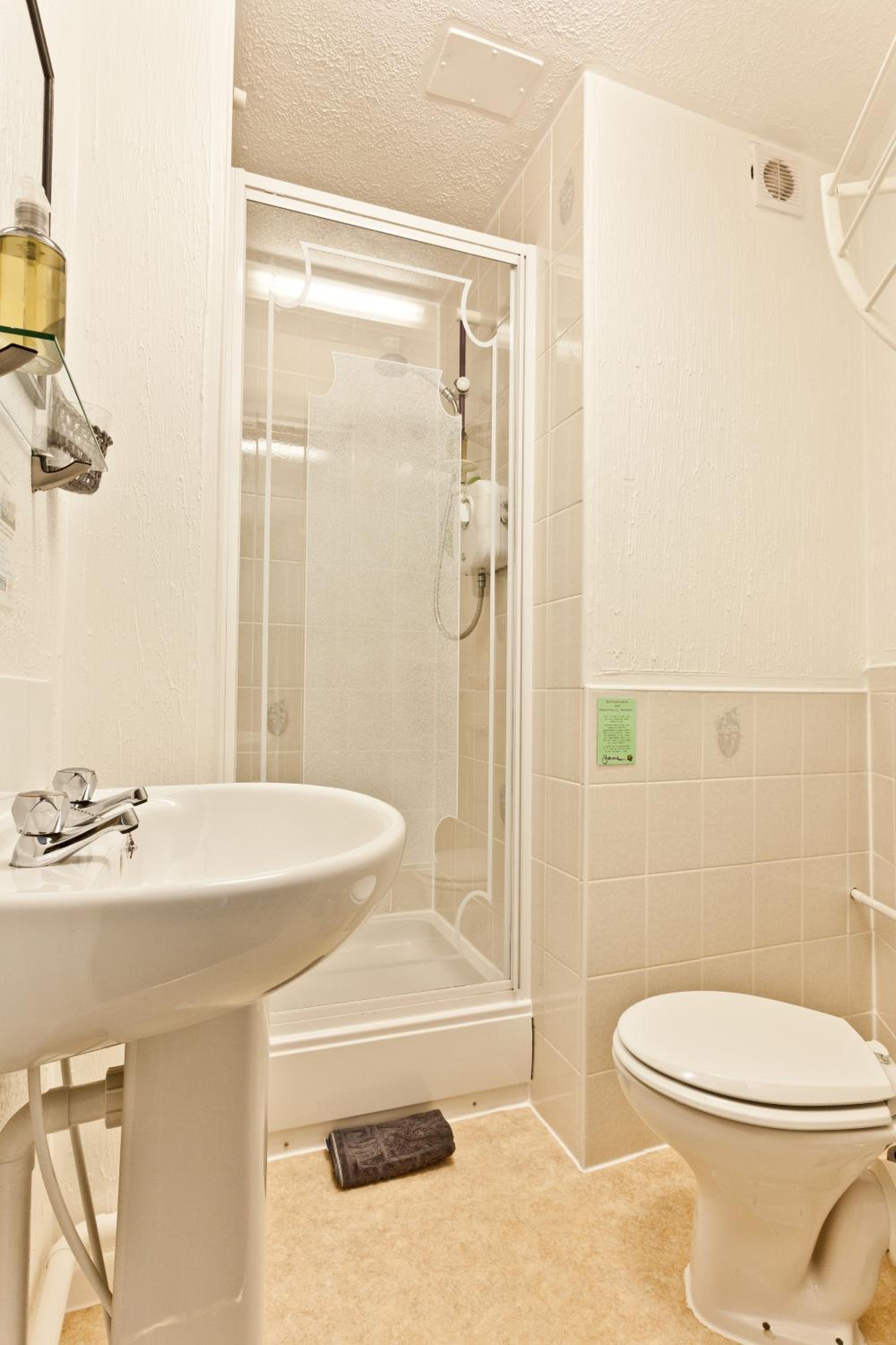 Lyndhurst Guest House