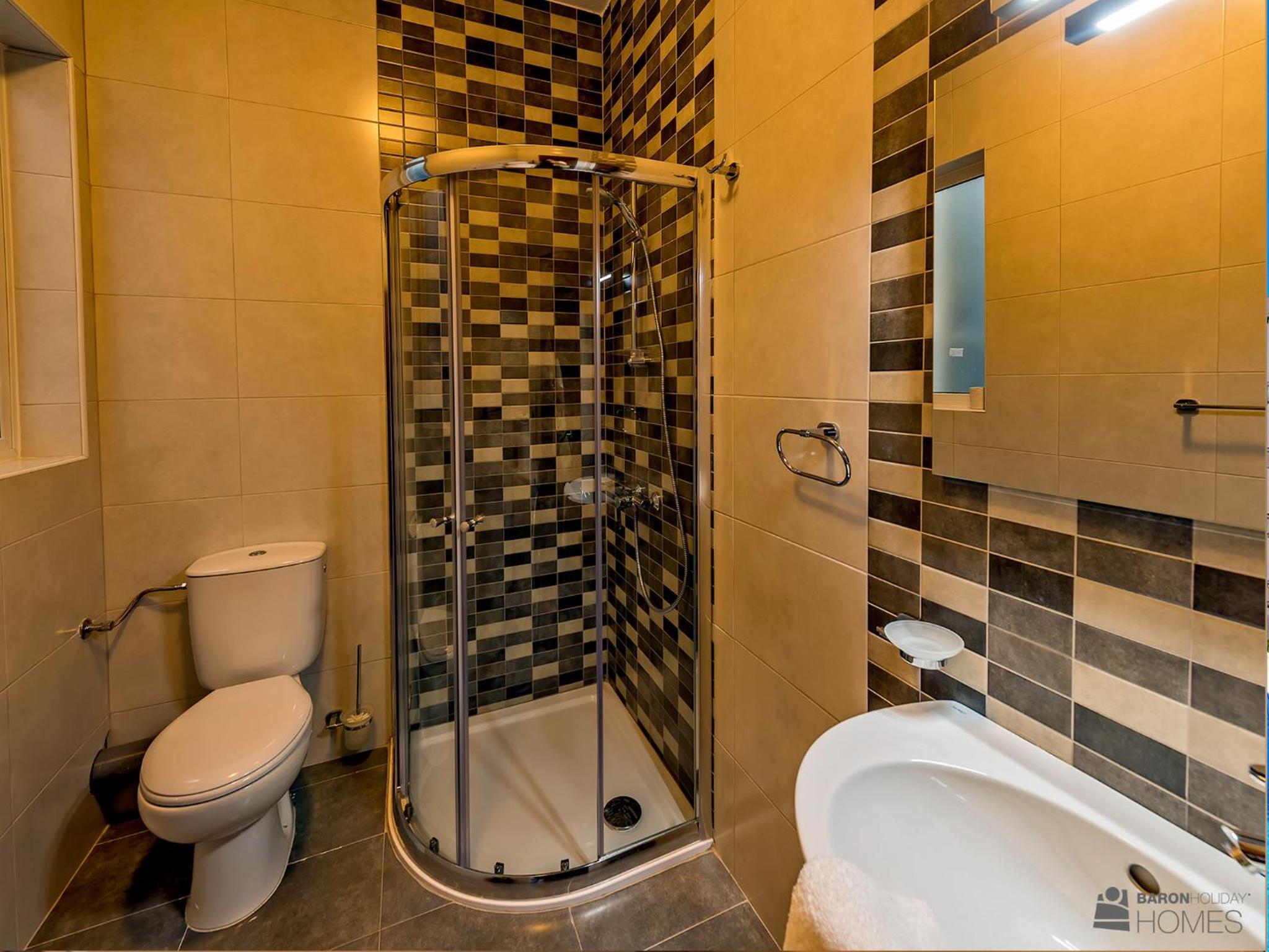 Hillock Residence Apartments