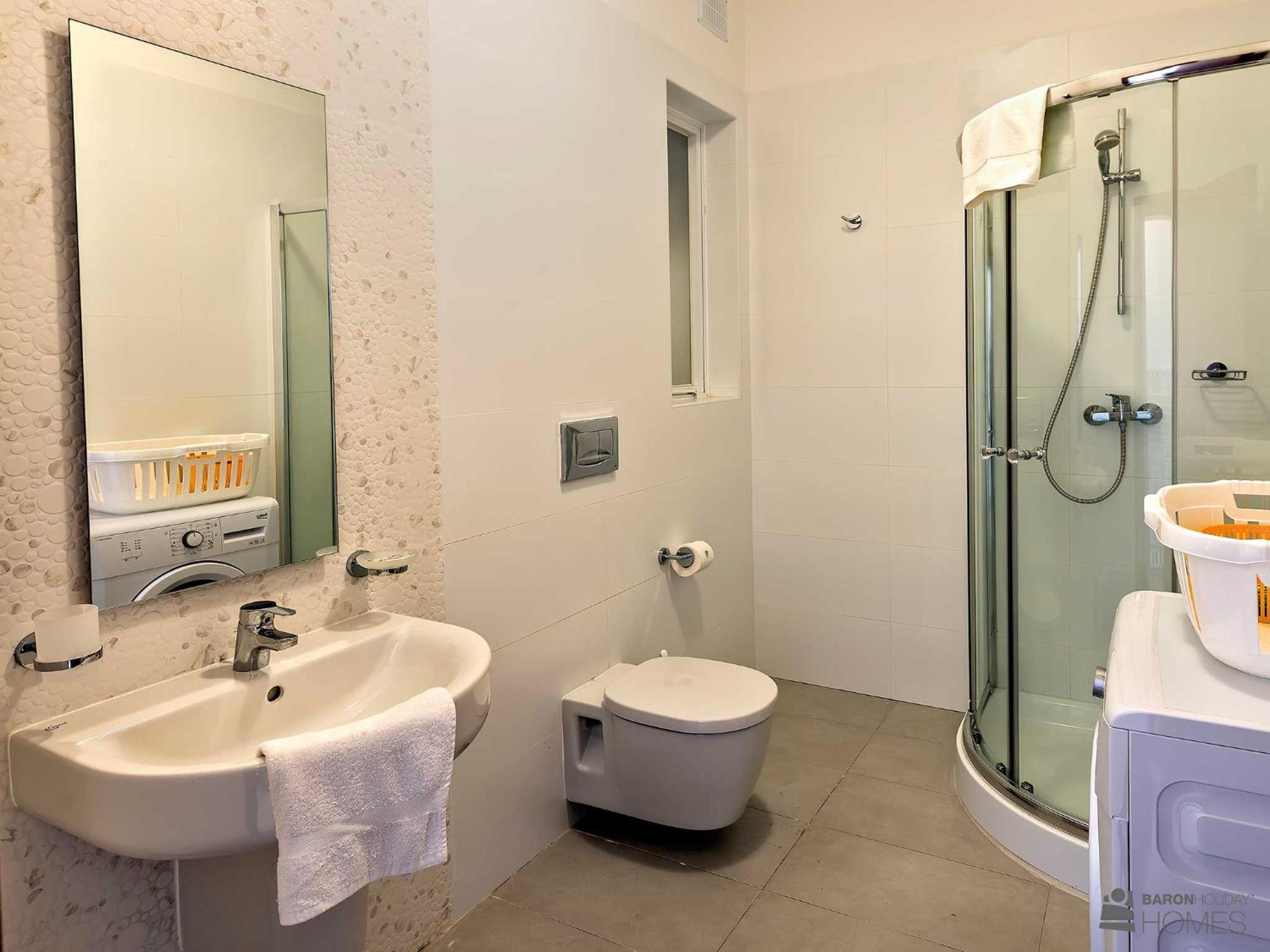 Hillock Residence Apartments
